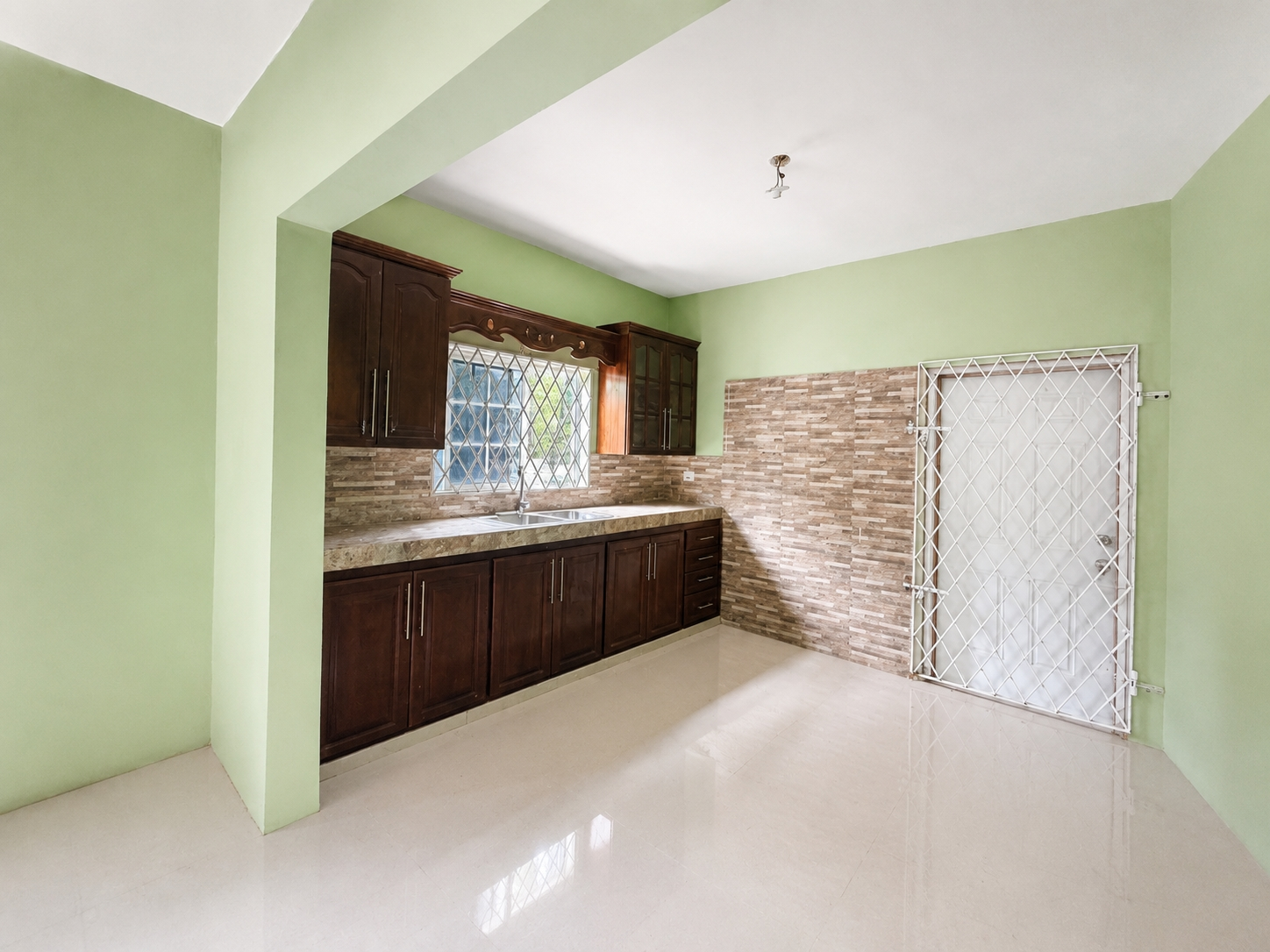 House For Sale: VILLA CRESCENT, Mandeville | $45,000,000 photo 3
