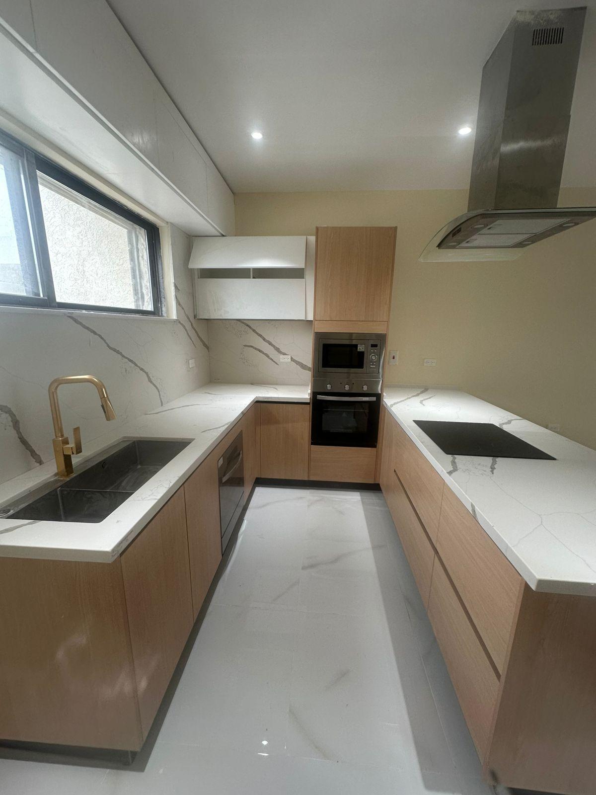 Apartment For Sale: SAPPHIRE, Richmond | $265,000 photo 3