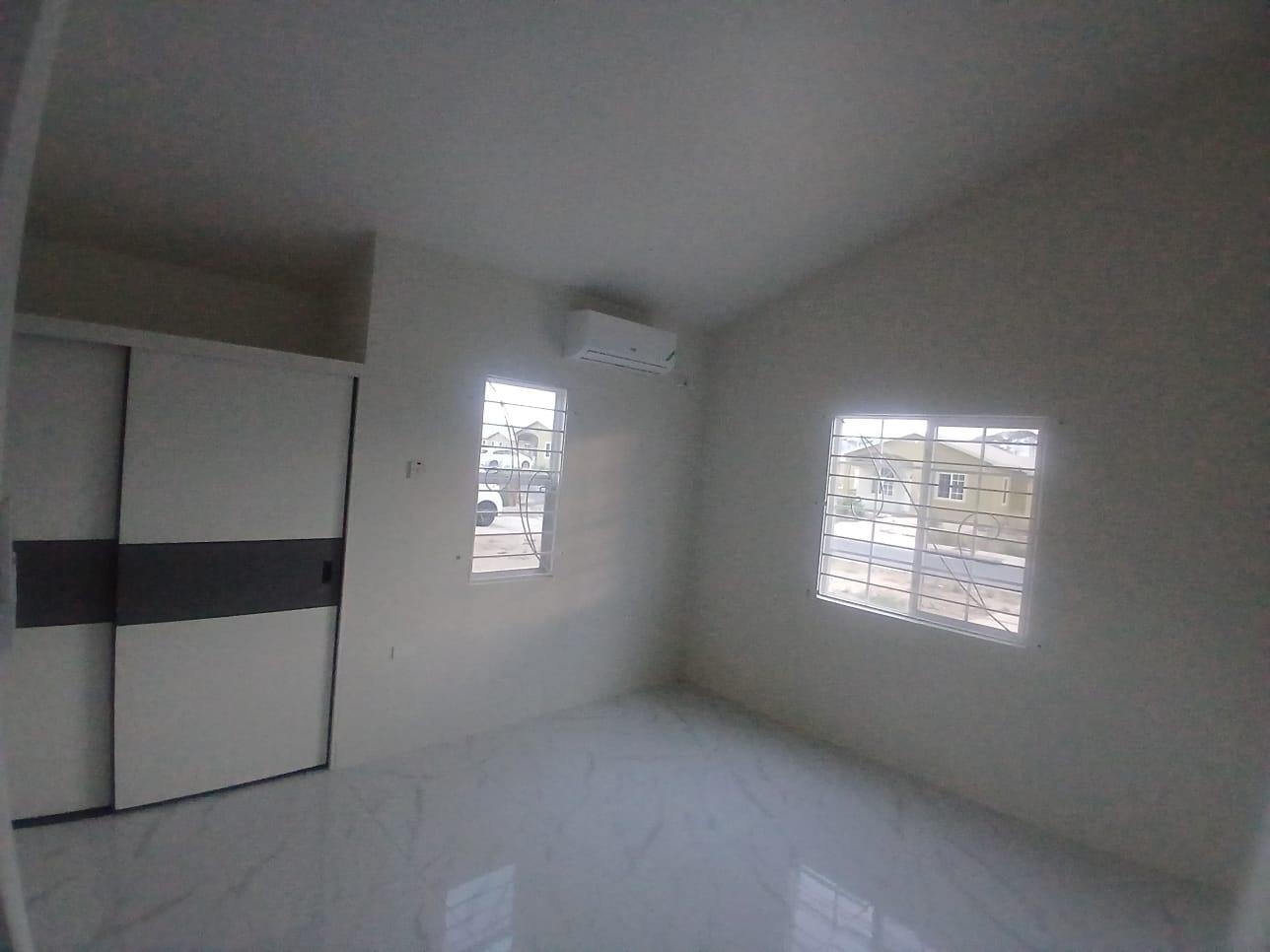 House For Rent: PHOENIX PARK VILLAGE II, Phoenix Park | $120,000 photo 5