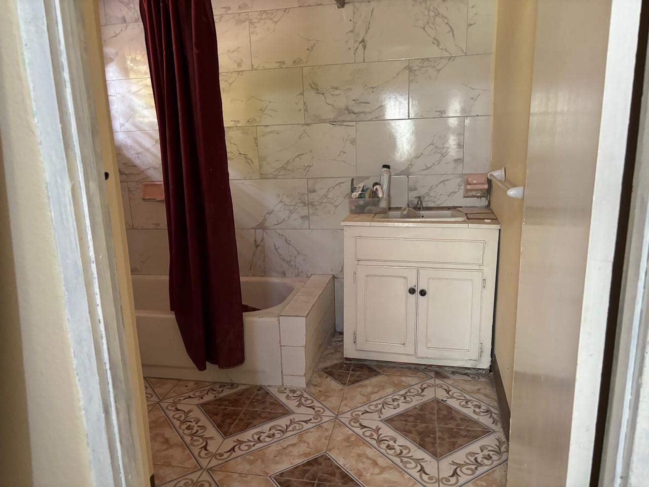 House For Sale: COATES PEN, MAY PEN, CLAR, May Pen | $17,500,000 photo 11