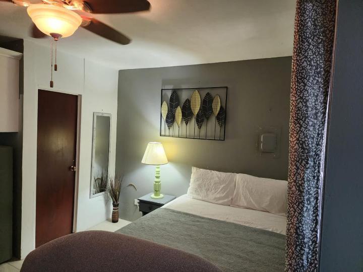 Apartment For Rent: OXFORD ROAD, KINGSTON | $115,000