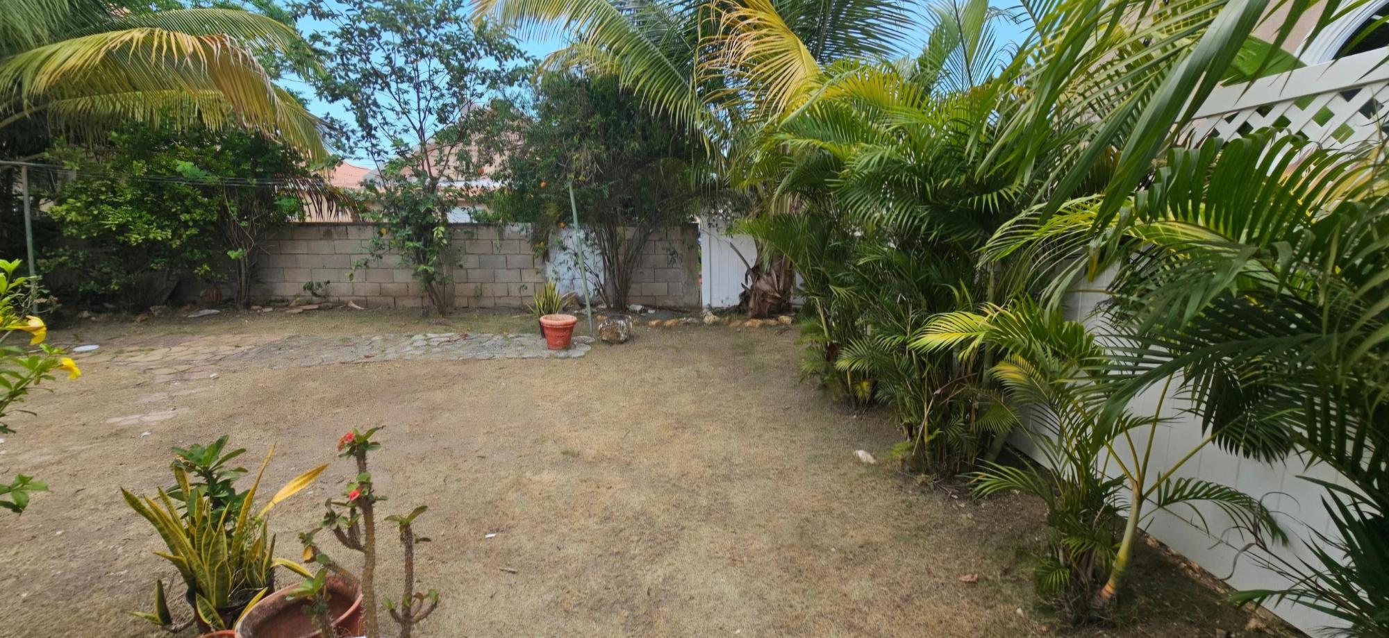 House For Rent: MICHELLE WIE WAY, BLOCK B, Caymanas Estates | $165,000 photo 5