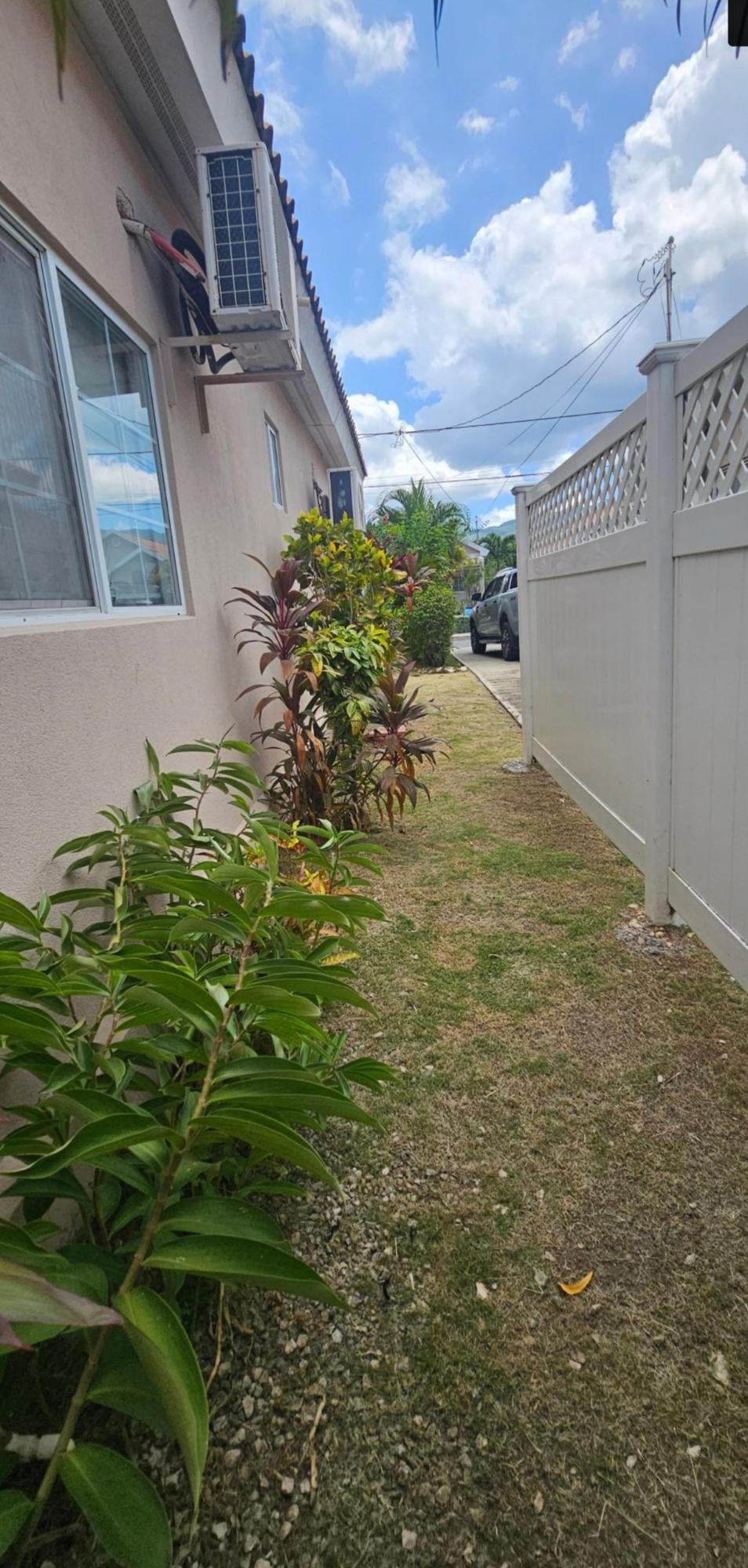 House For Rent: MICHELLE WIE WAY, BLOCK B, Caymanas Estates | $165,000 photo 7