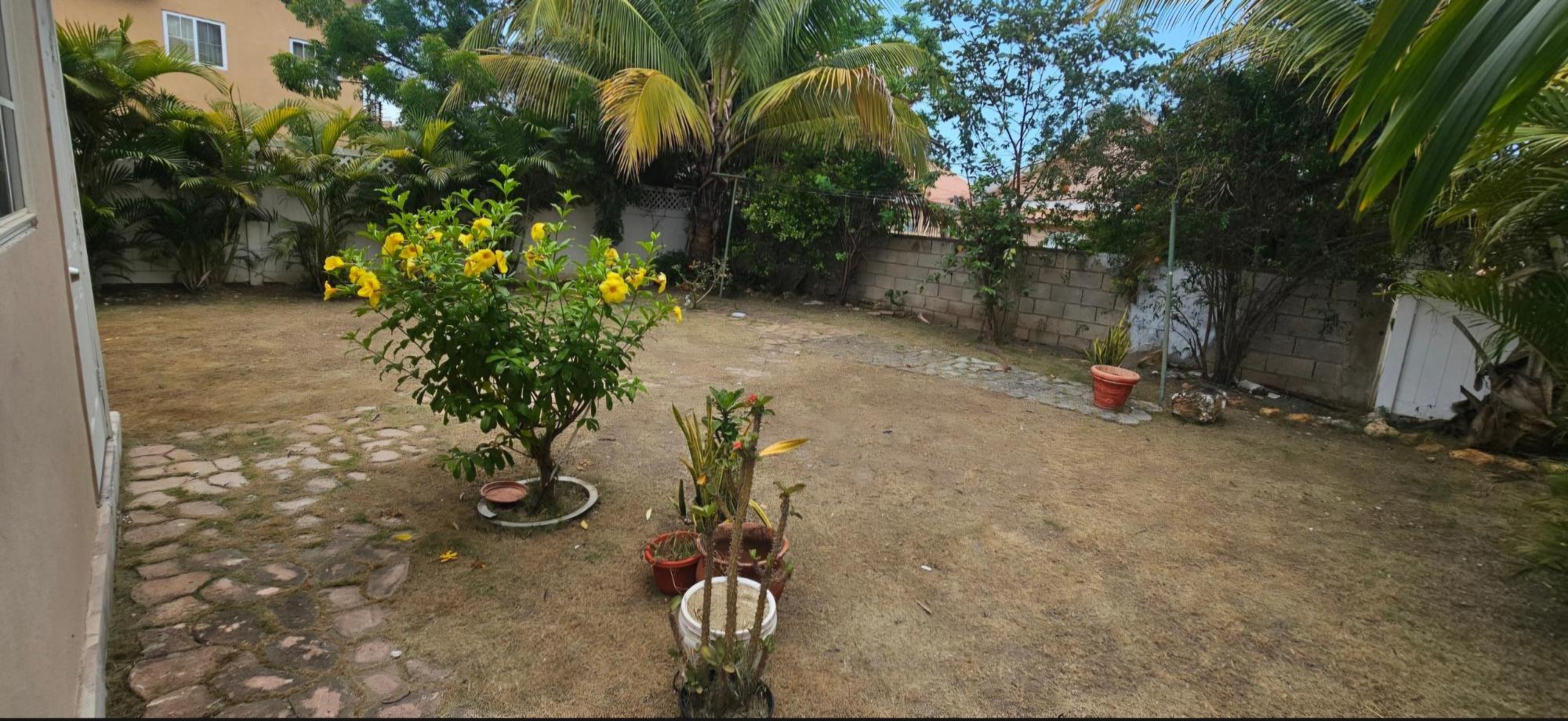 House For Rent: MICHELLE WIE WAY, BLOCK B, Caymanas Estates | $165,000 photo 10