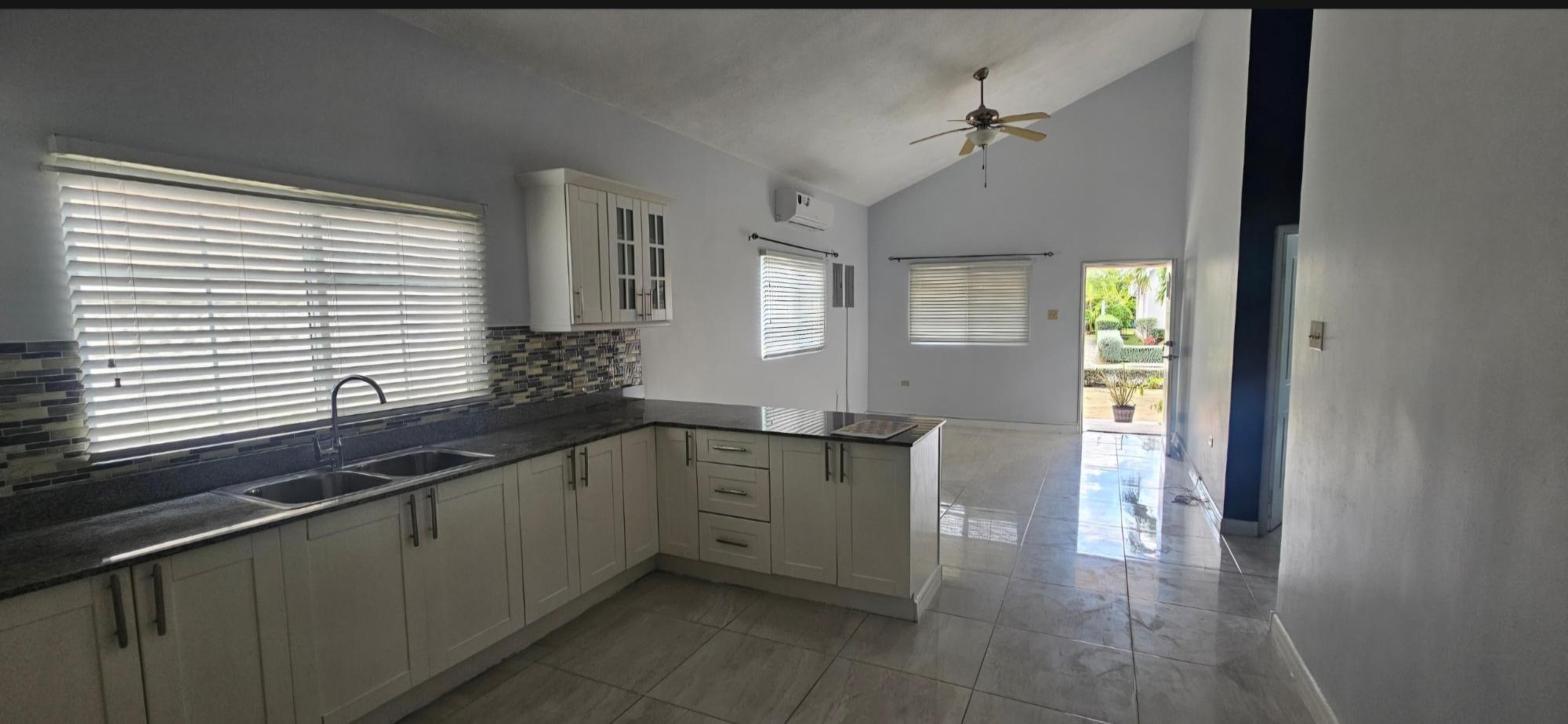 House For Rent: MICHELLE WIE WAY, BLOCK B, Caymanas Estates | $165,000 photo 14