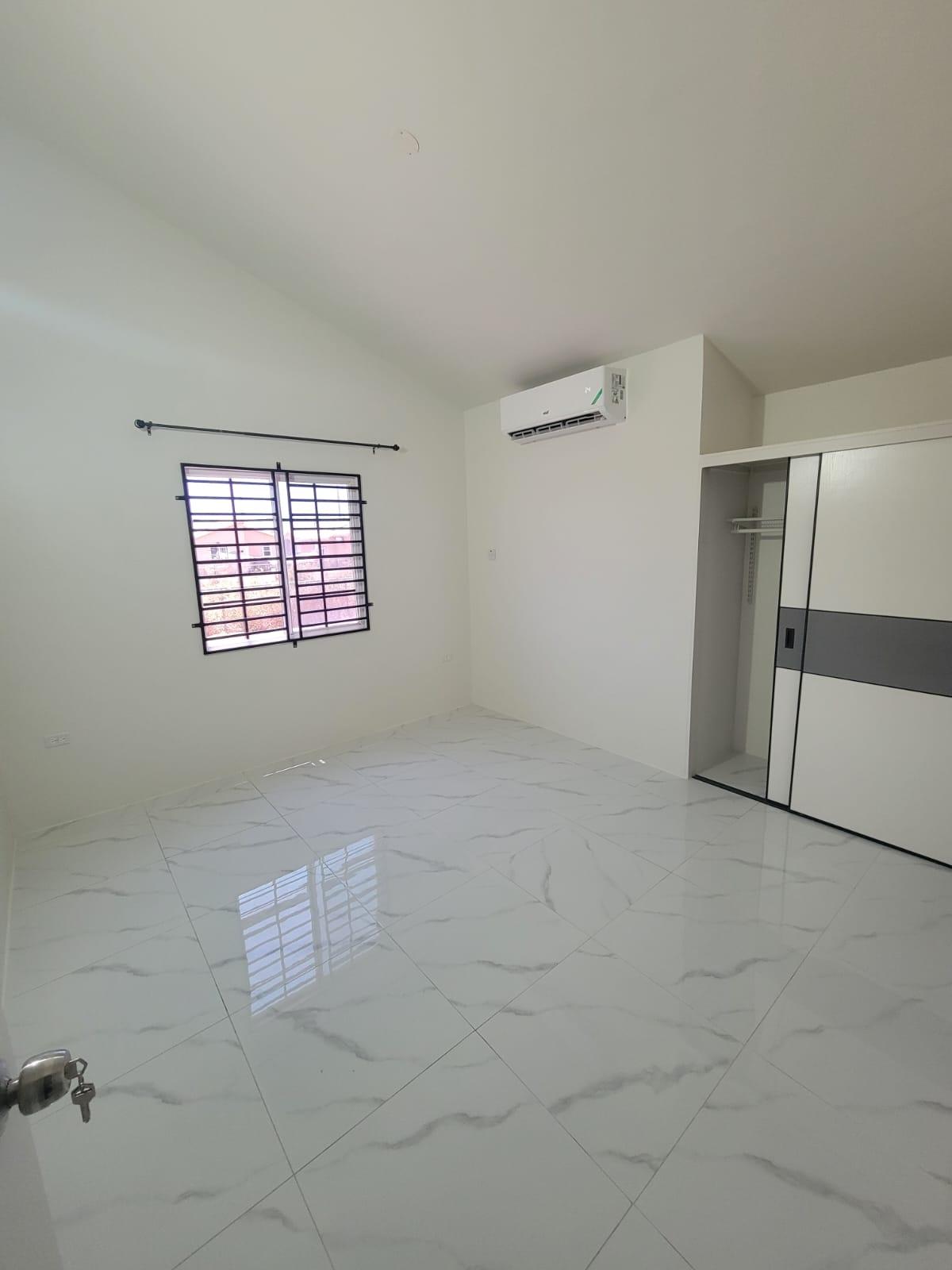 House For Rent: PHOENIX PARK VILLAGE 2, Phoenix Park | $150,000 photo 3