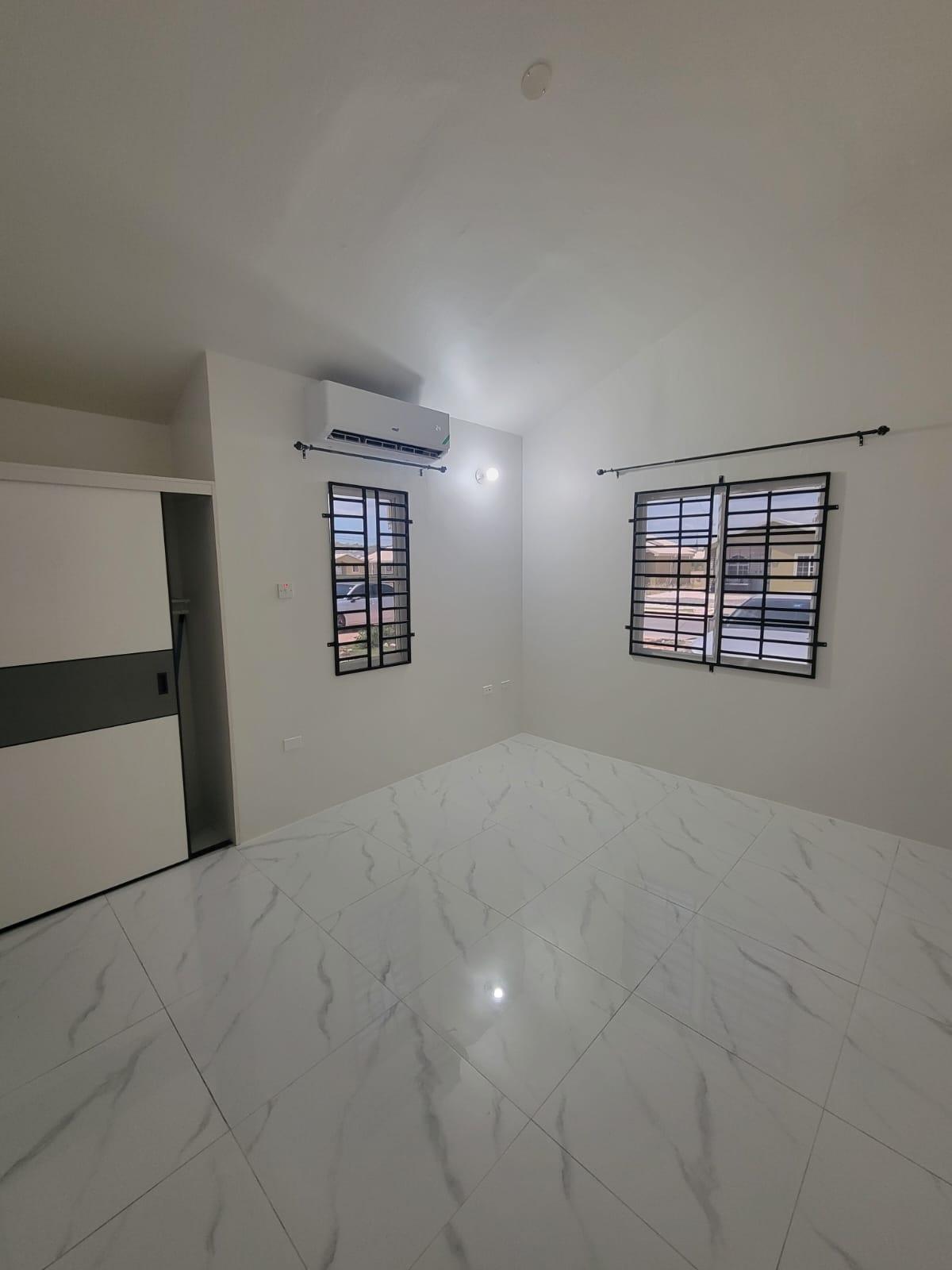 House For Rent: PHOENIX PARK VILLAGE 2, Phoenix Park | $150,000 photo 5