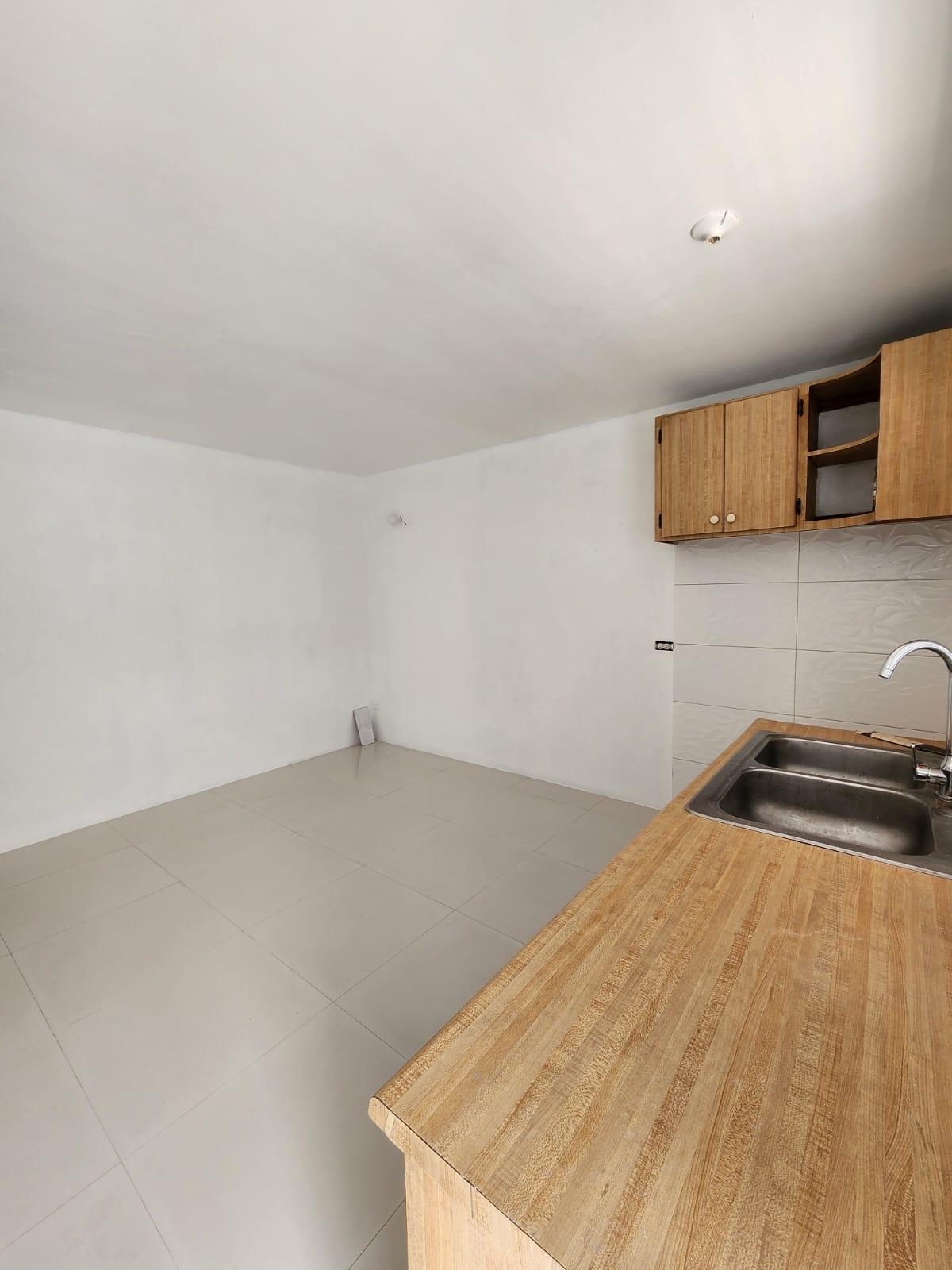 Apartment For Rent: BENSON AVENUE, Kingston 8 | $150,000 photo 6