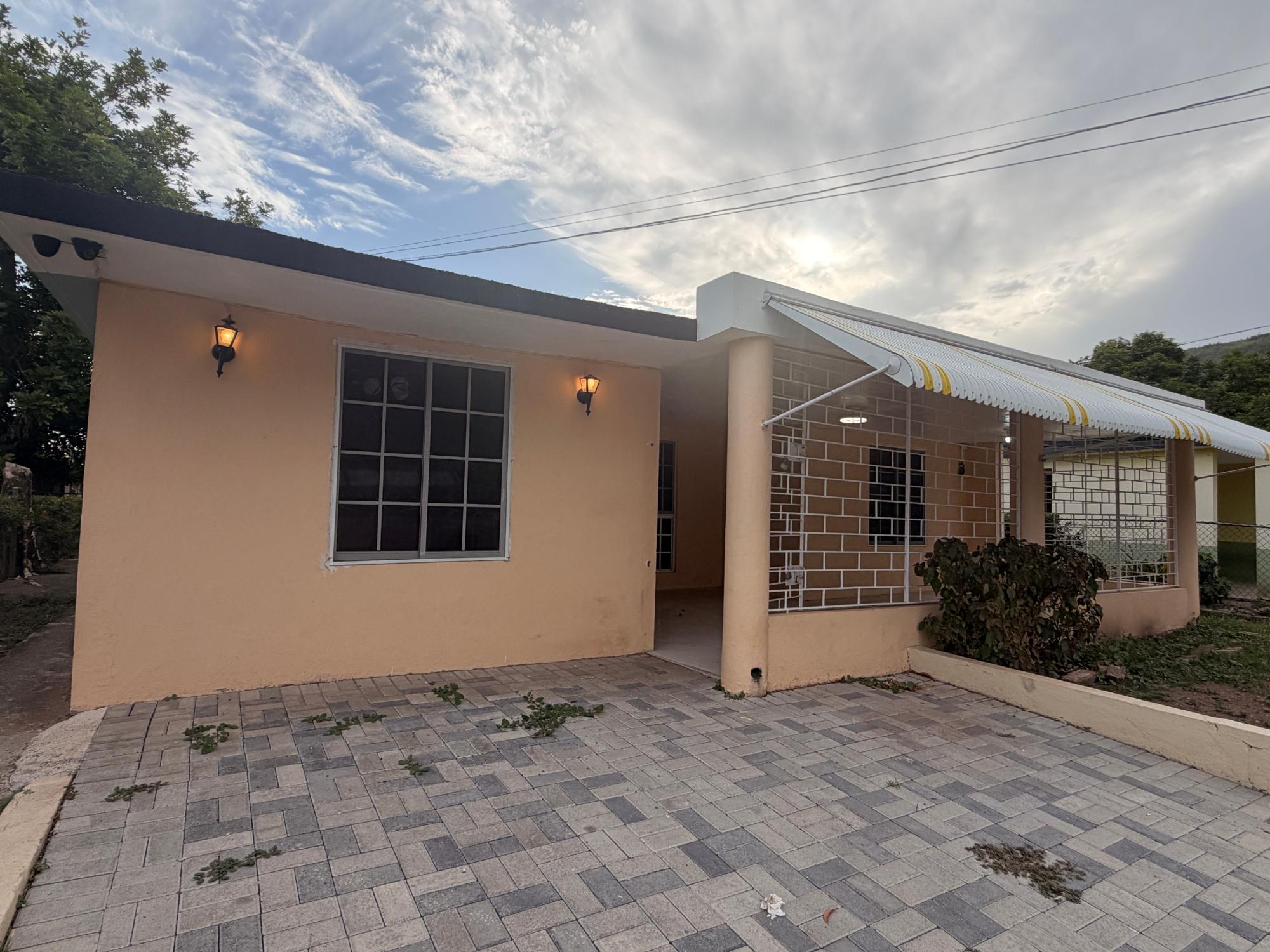 House For Rent: LINSCOTT AVENUE, Kingston 19 | $230,000