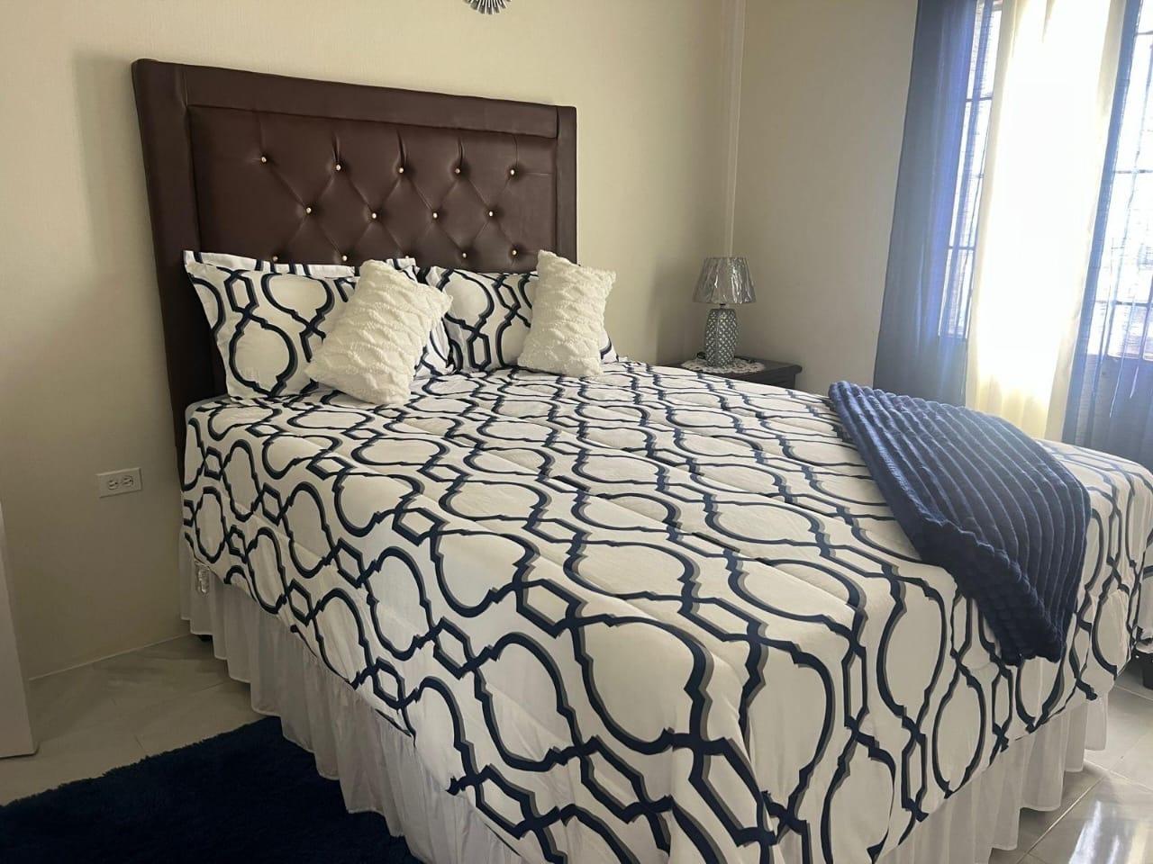 House For Rent: CAMELOT VILLAGE PAHSE 2, Discovery Bay | $1,000 photo 2