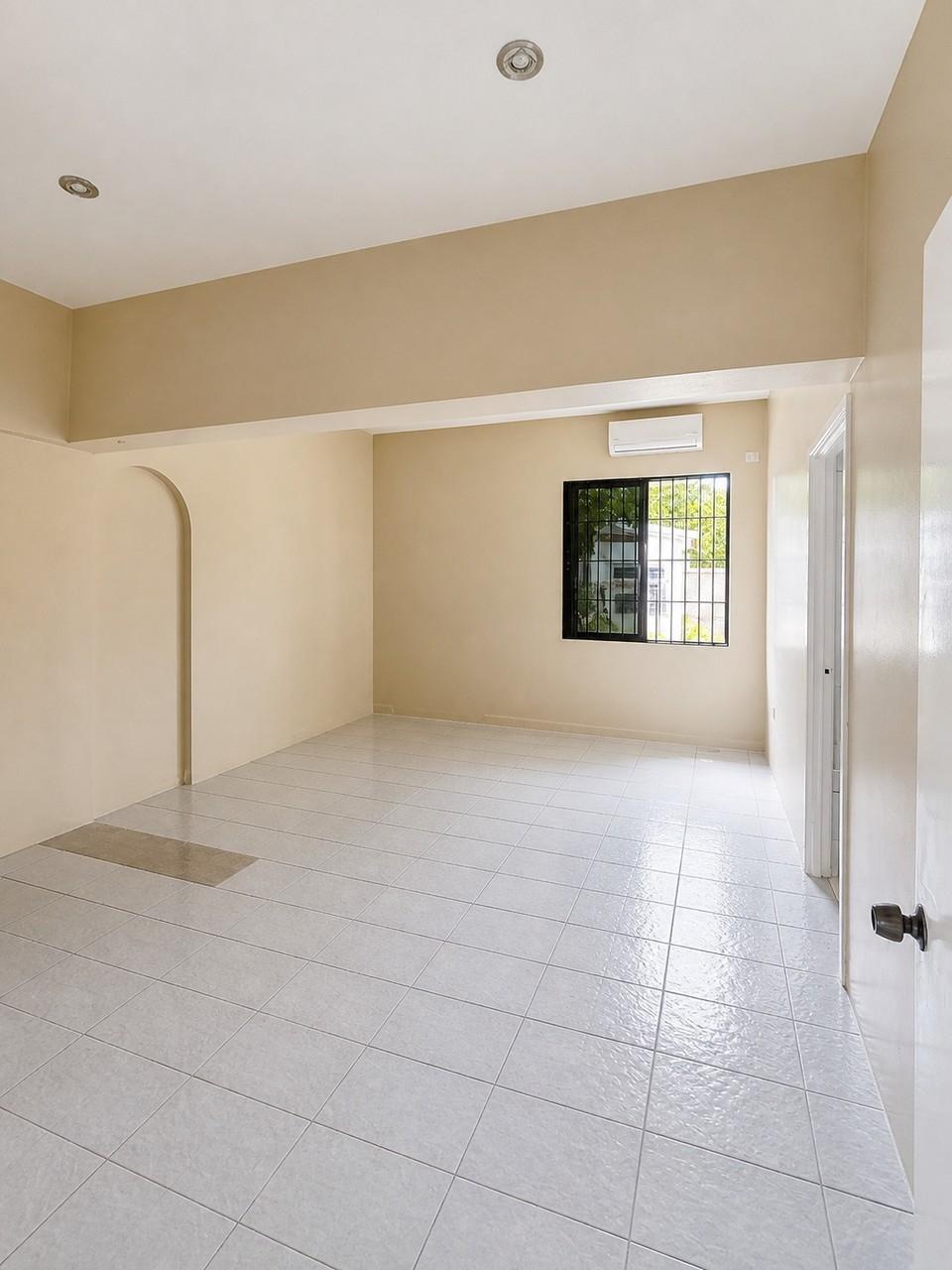 House For Rent: MILLSBOROUGH AVENUE, Kingston 6 | $140,000 photo 4
