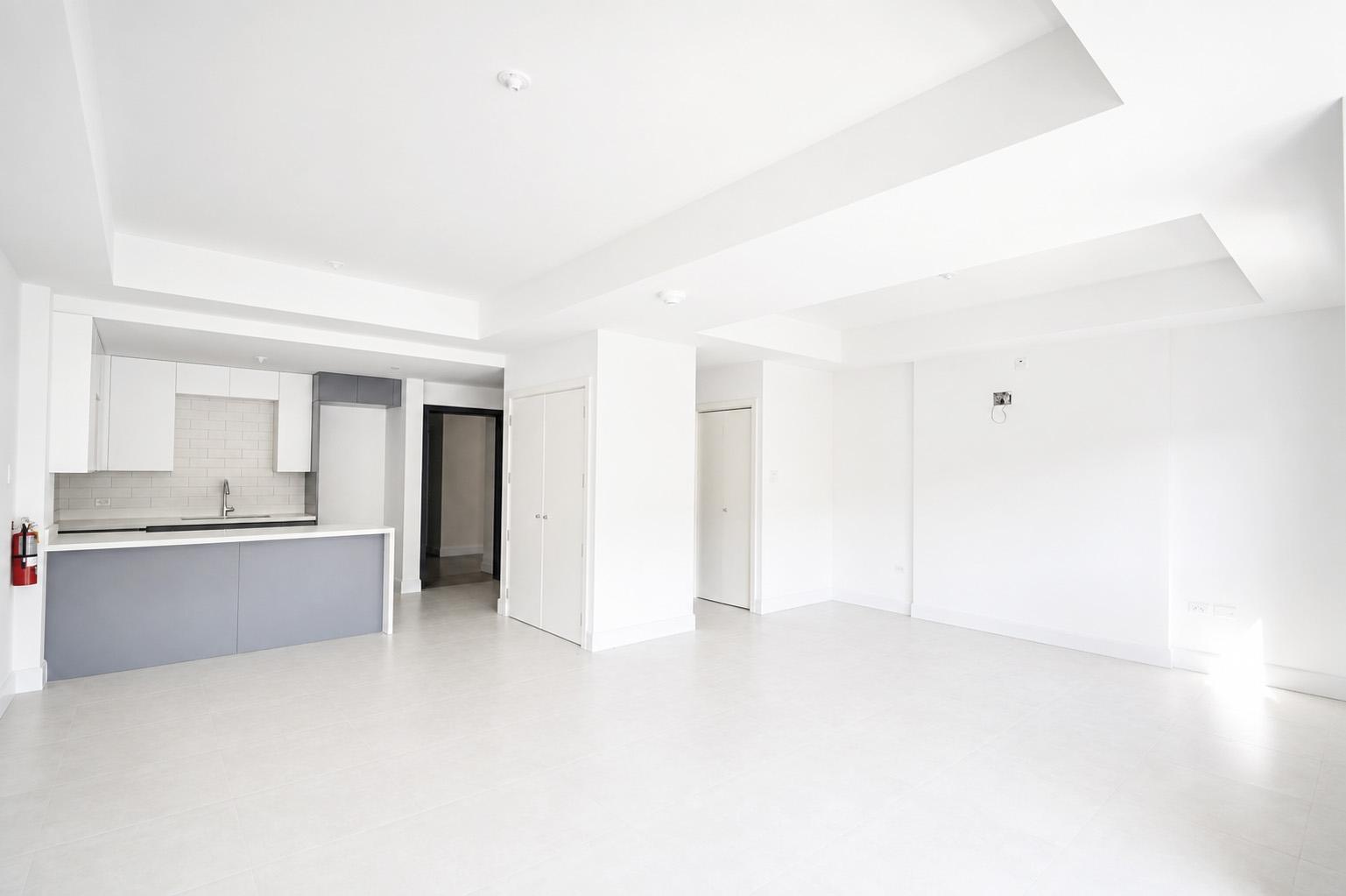 Apartment For Sale: SOL HARBOUR, Shaw Park | $308,000 photo 3