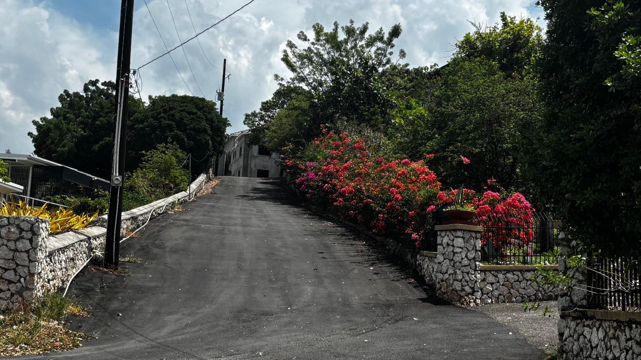 Townhouse For Sale: LOMBARD CLOSE, Kingston 6 | $1,200,000 photo 3