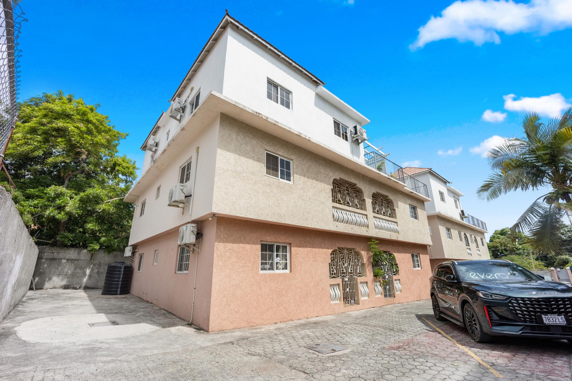 Apartment For Rent: DEANERY AVE KINGSTON 3, Kingston 3 | $135,000