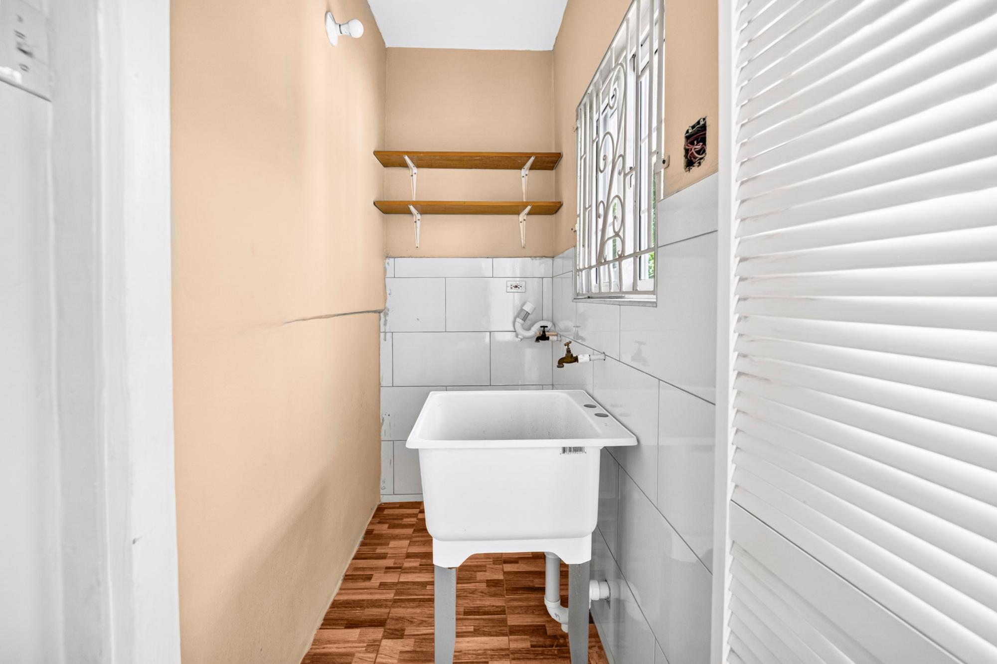 Apartment For Rent: DEANERY AVE KINGSTON 3, Kingston 3 | $135,000 photo 16