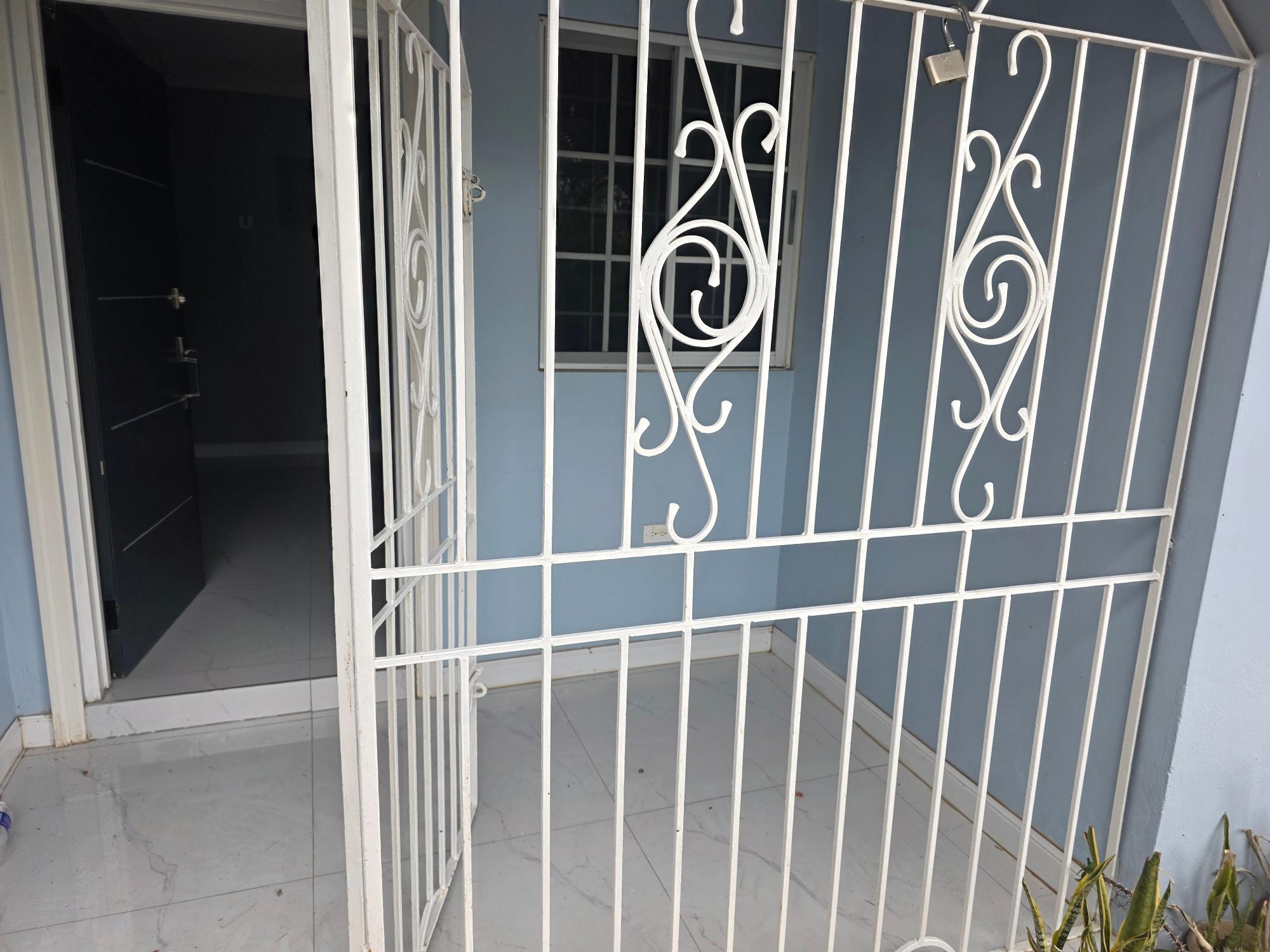 Apartment For Rent: GEORGE REID DISTRICT, Mandeville | $100,000 photo 5