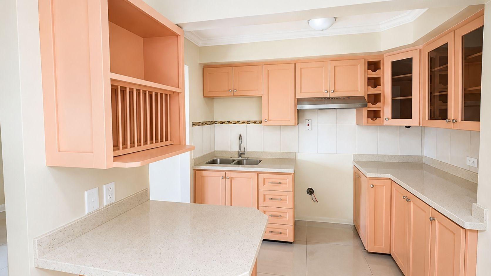 Townhouse For Rent: PLACE, LONG MOUNTAIN, Kingston 6 | $230,000 photo 2