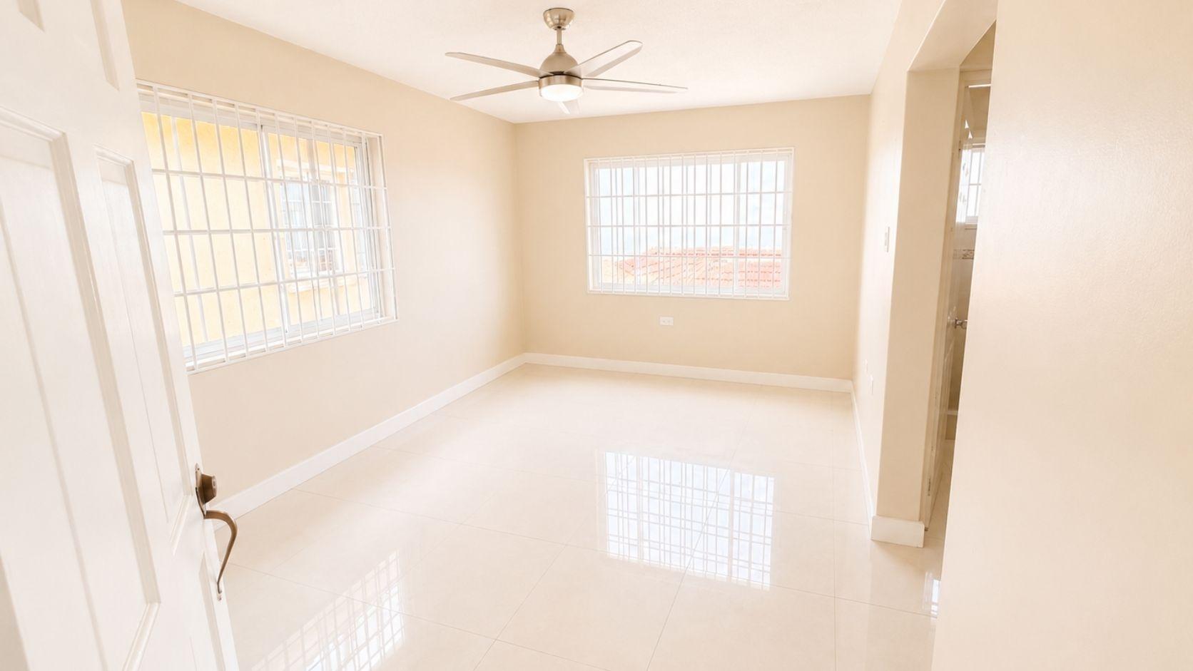 Townhouse For Rent: PLACE, LONG MOUNTAIN, Kingston 6 | $230,000 photo 13