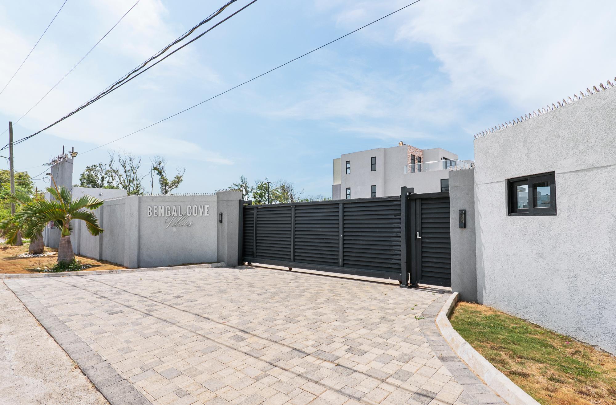 Townhouse For Sale: QUEEN@~apos;S CRESCENT DRIVE, Discovery Bay | $830,000 photo 24