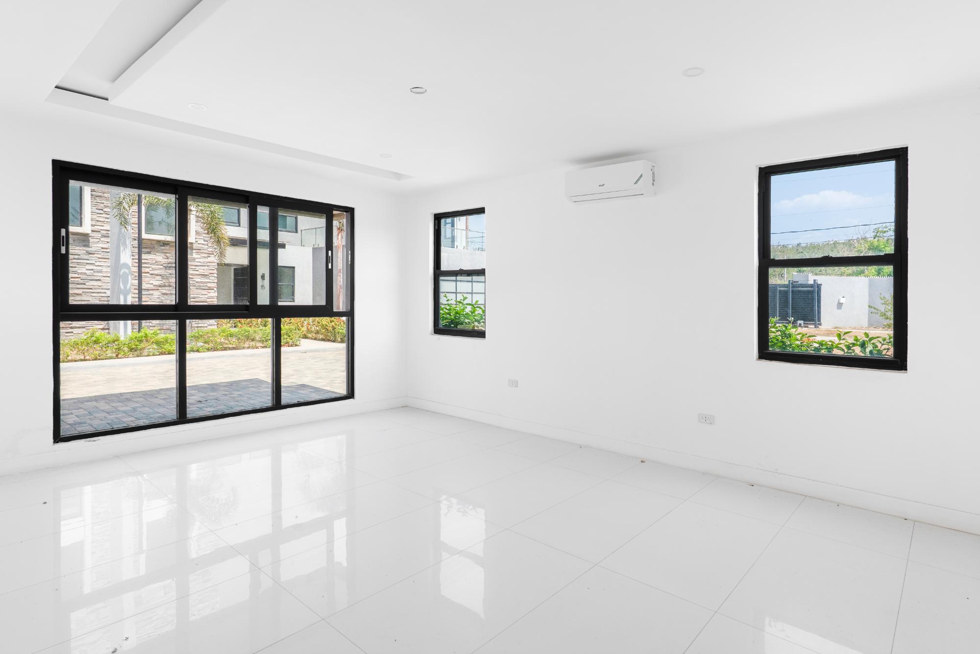Townhouse For Sale: QUEEN@~apos;S CRESCENT DRIVE, Discovery Bay | $830,000 photo 5
