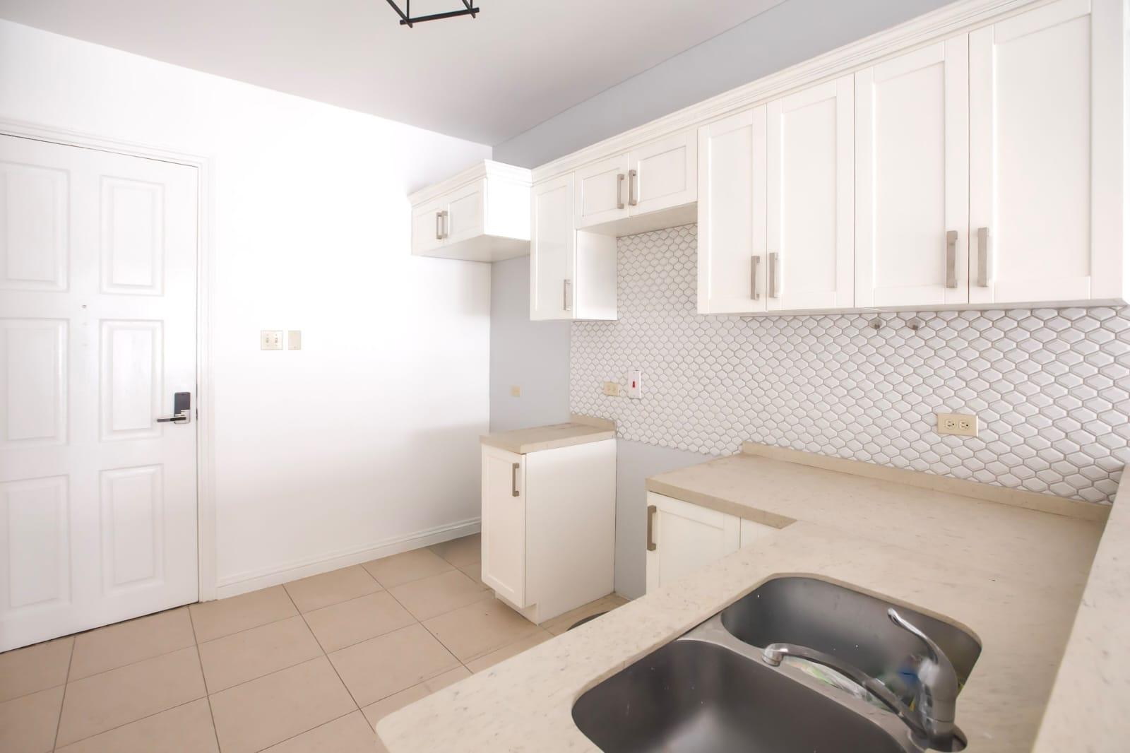 Apartment For Rent: GRAHAM HEIGHTS, Kingston 8 | $1,250 photo 3