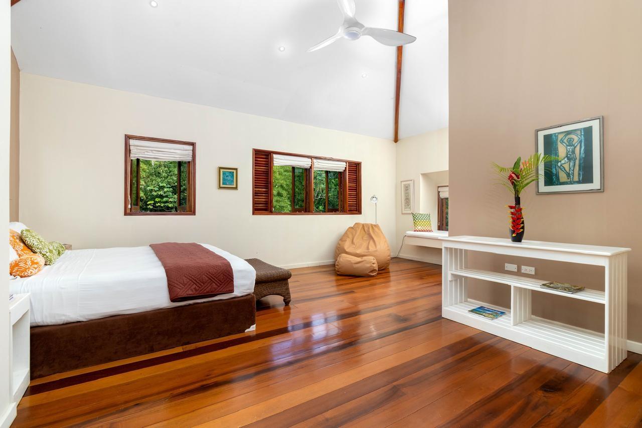 House For Sale: TEDDINGTON SHERWOOD FORES, Fairy Hill | $900,000 photo 5