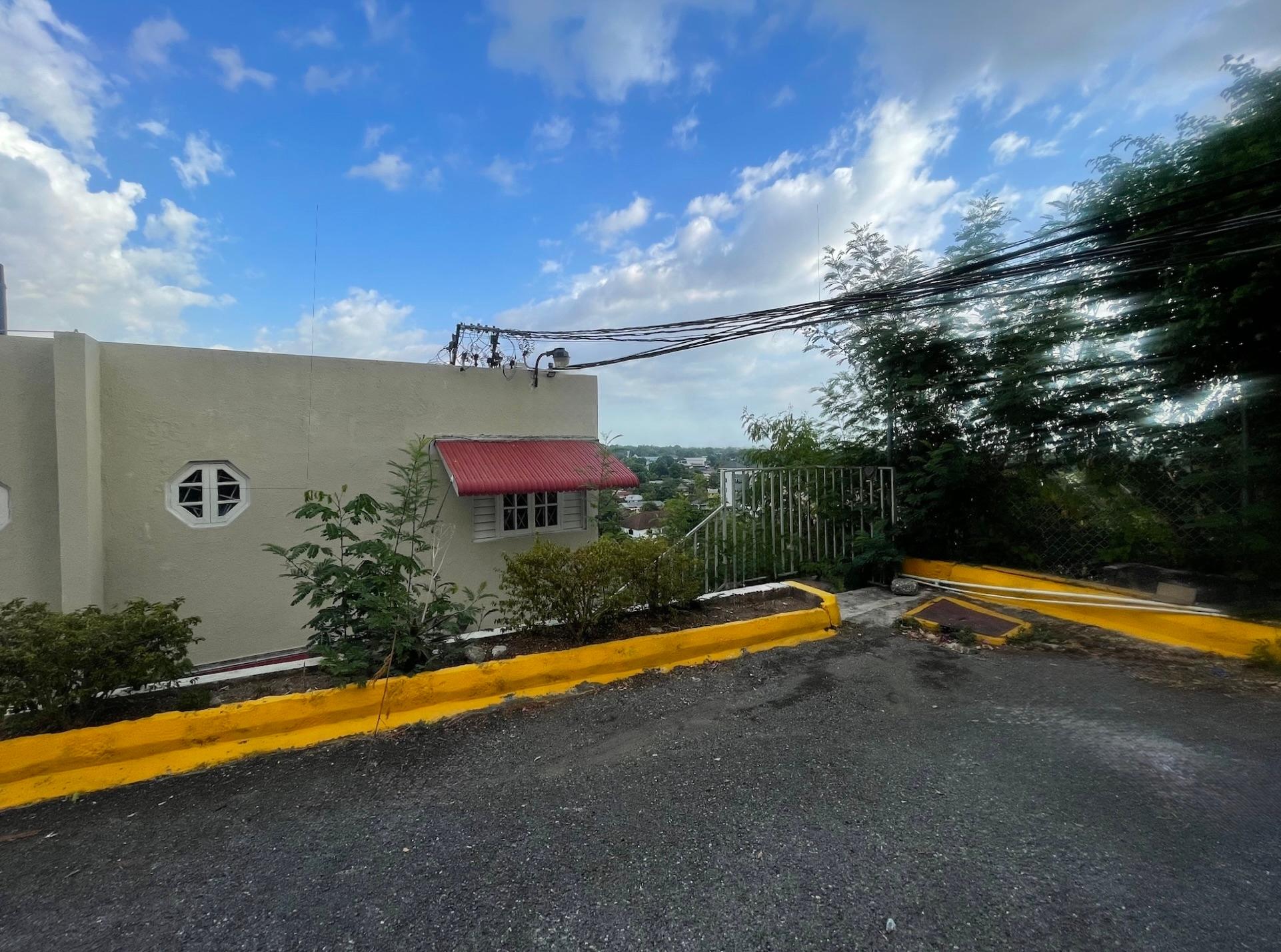 Apartment For Rent: NORTH MICHIGAN AVENUE, Kingston 19 | $150,000 photo 2
