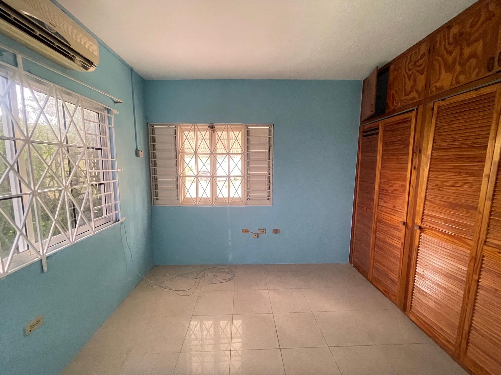 Apartment For Rent: NORTH MICHIGAN AVENUE, Kingston 19 | $150,000 photo 12