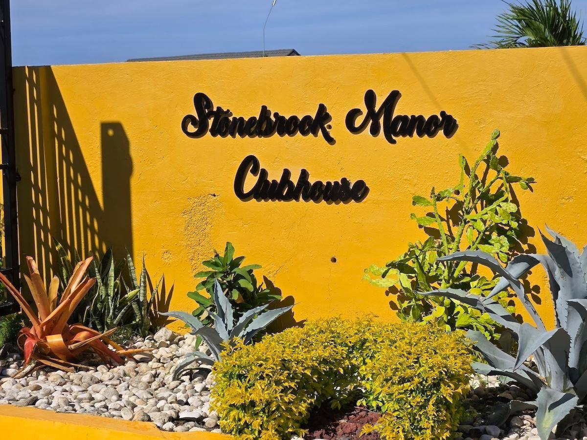 House For Sale: STONEBROOK MANOR, STONEBROOK | $335,000 photo 15