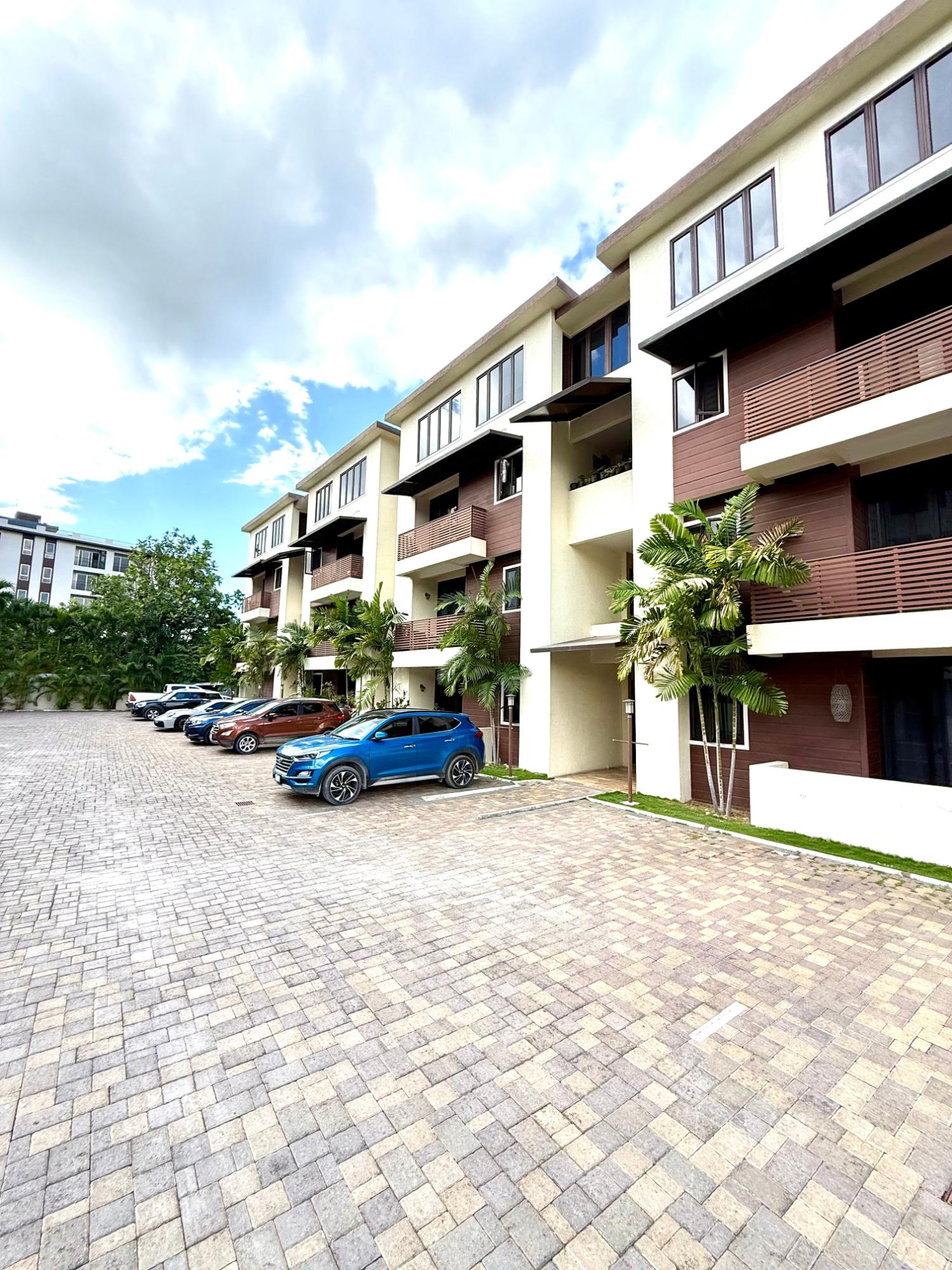 Apartment For Rent: OTTAWA AVENUE, Kingston 6 | $1,100 photo 3