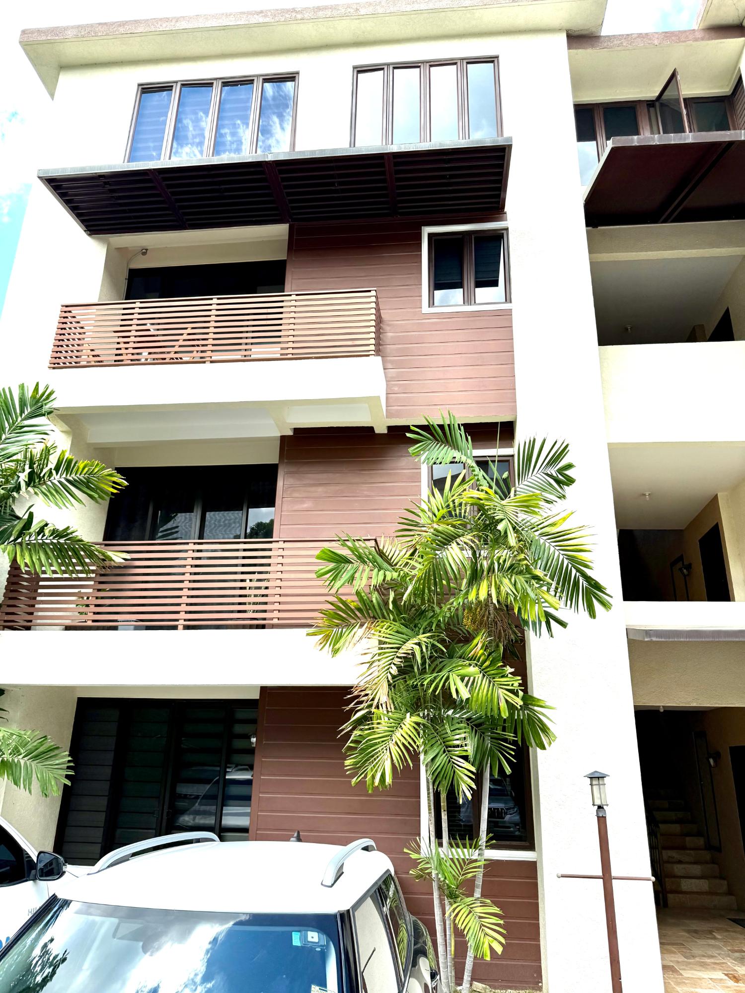 Apartment For Rent: OTTAWA AVENUE, Kingston 6 | $1,100 photo 4