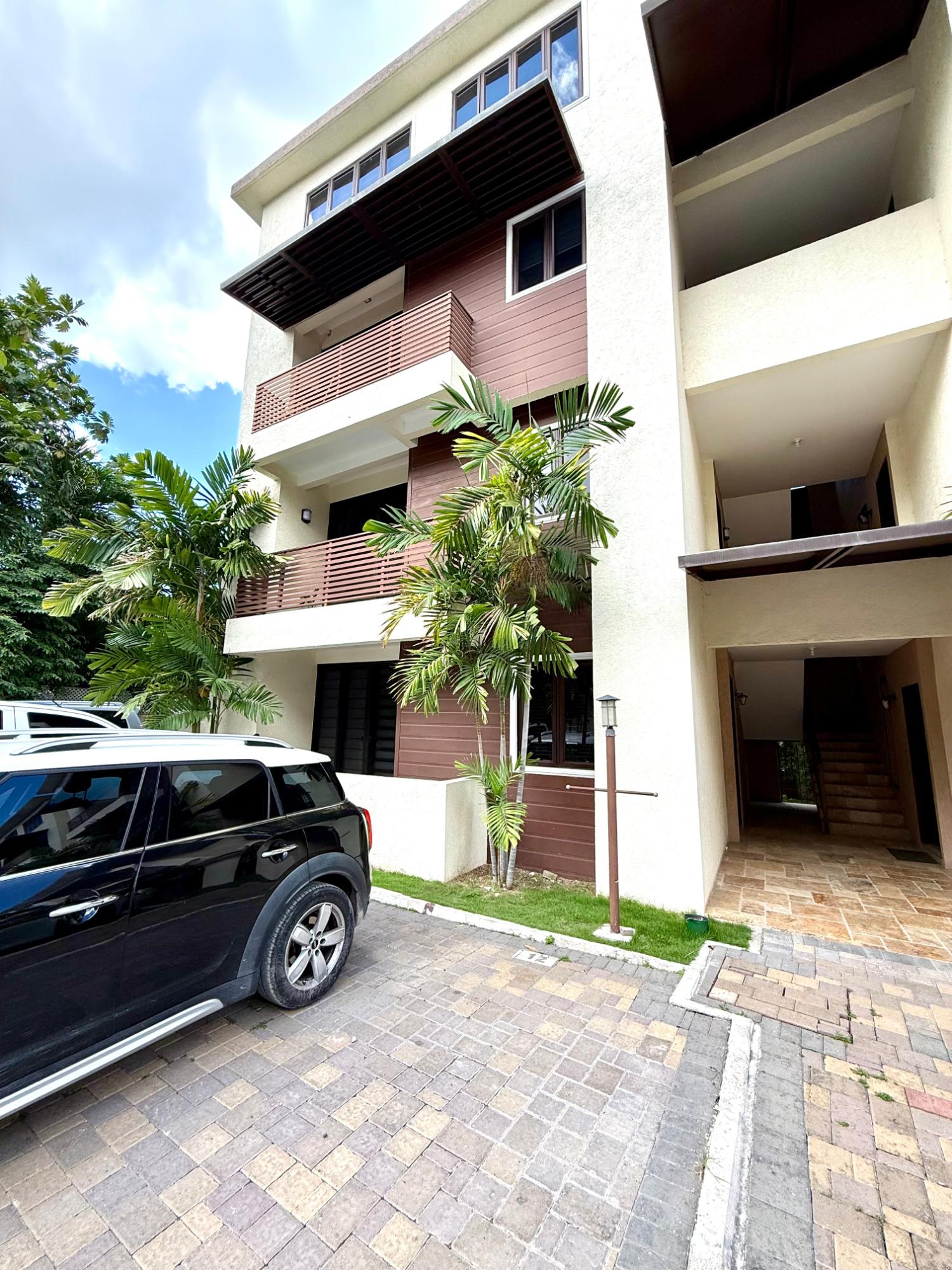Apartment For Rent: OTTAWA AVENUE, Kingston 6 | $1,100 photo 10
