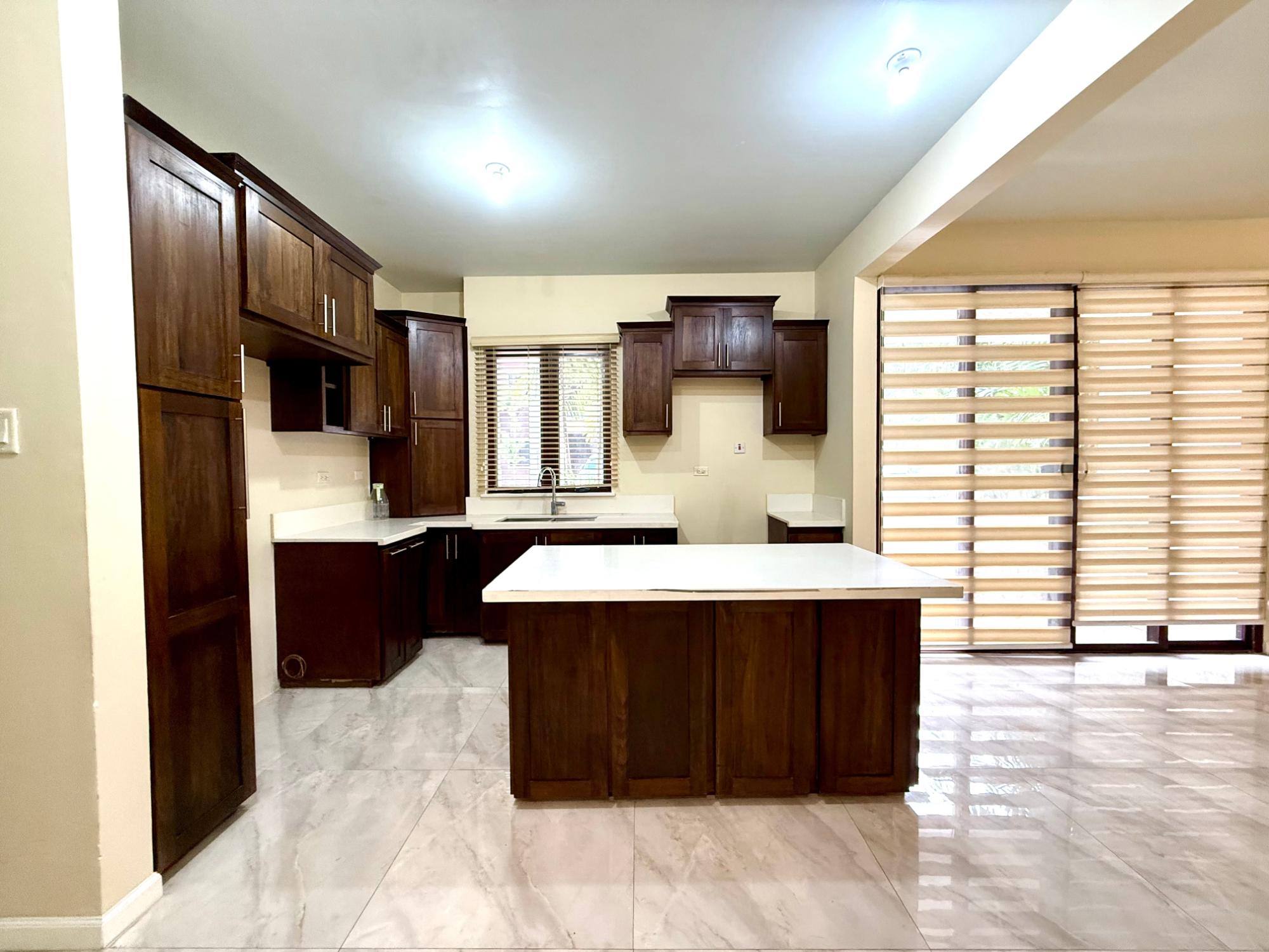 Apartment For Rent: OTTAWA AVENUE, Kingston 6 | $1,100 photo 13