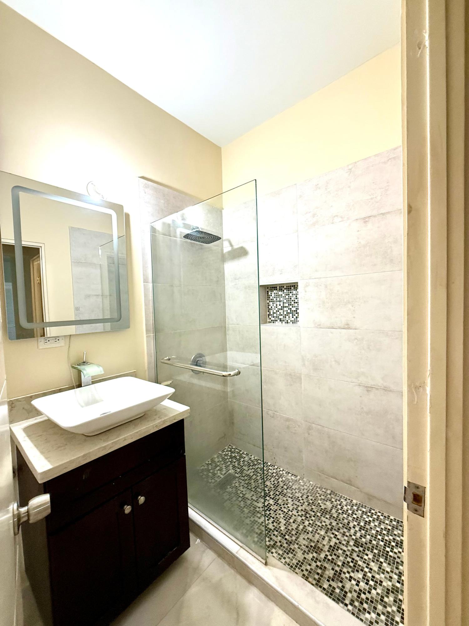 Apartment For Rent: OTTAWA AVENUE, Kingston 6 | $1,100 photo 17