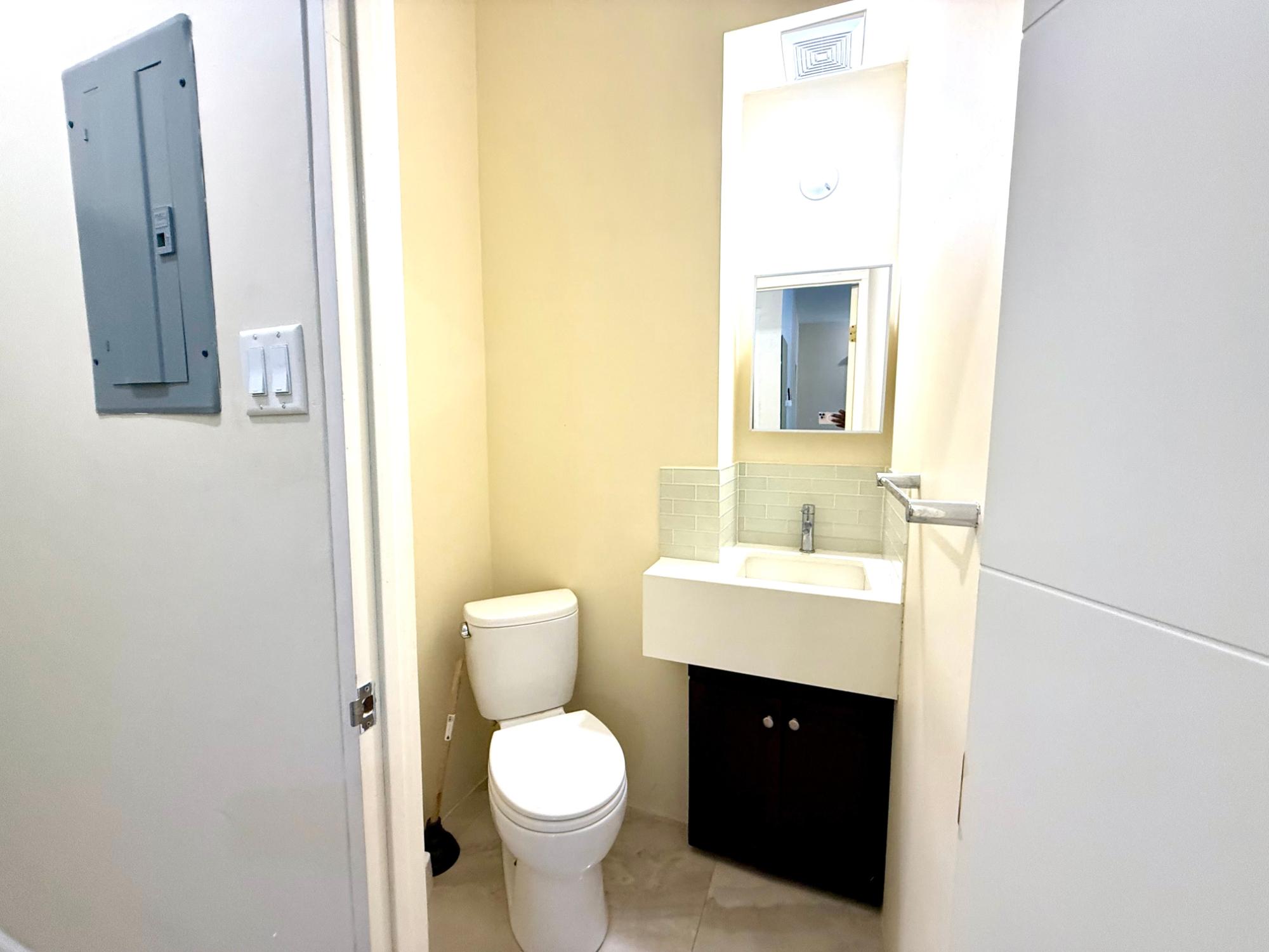 Apartment For Rent: OTTAWA AVENUE, Kingston 6 | $1,100 photo 18
