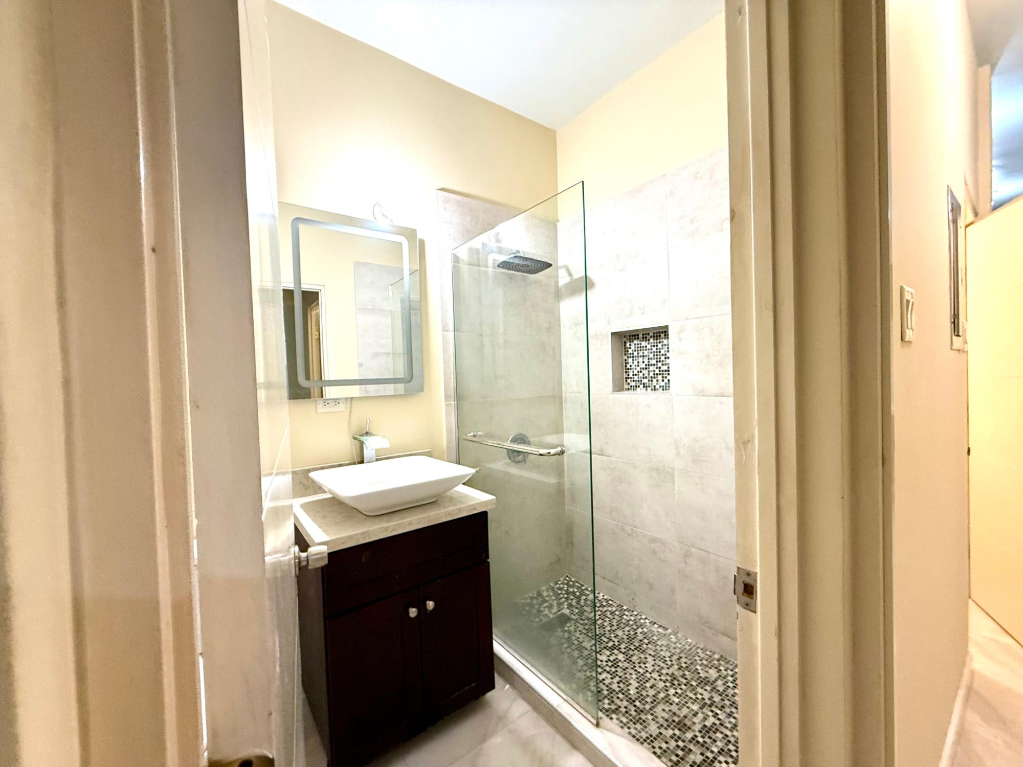 Apartment For Rent: OTTAWA AVENUE, Kingston 6 | $1,100 photo 20
