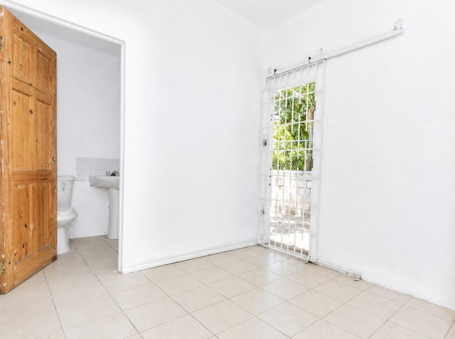 House For Rent: CANBERRA CRESCENT, Kingston 6 | $2,200 photo 12