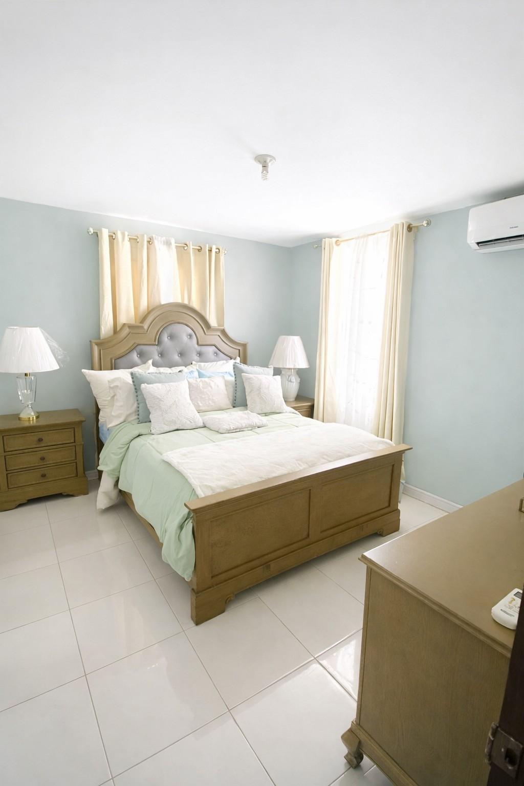 House For Sale: BAY FRONT VILLAS @~amp; APTS, Bridgeport | $255,000 photo 2