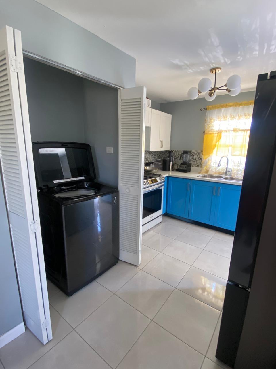 House For Sale: BAY FRONT VILLAS @~amp; APTS, Bridgeport | $255,000 photo 8