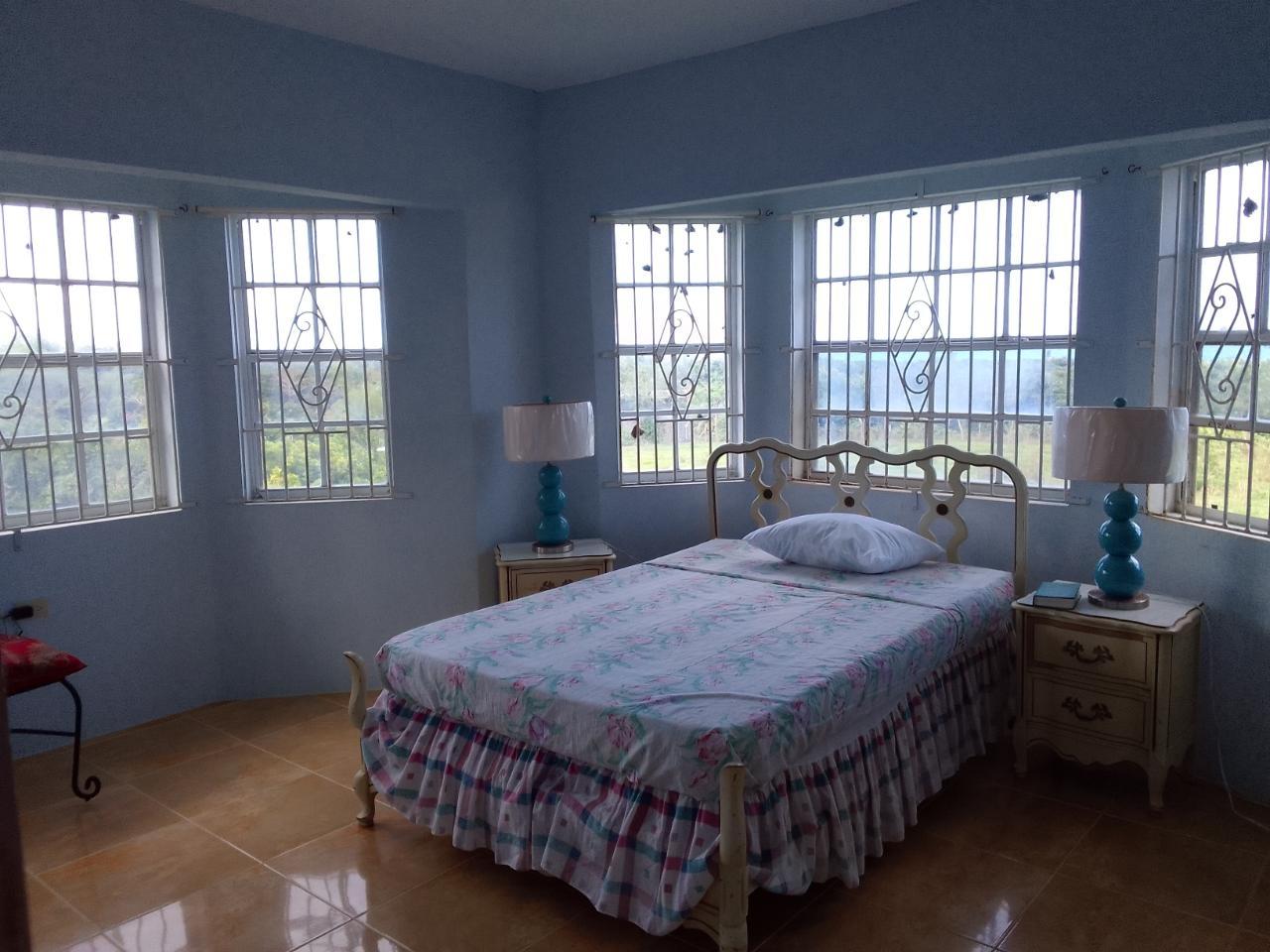 House For Sale: WOODSTOCK ESTATES, Hart Hill | $2,500,000 photo 16