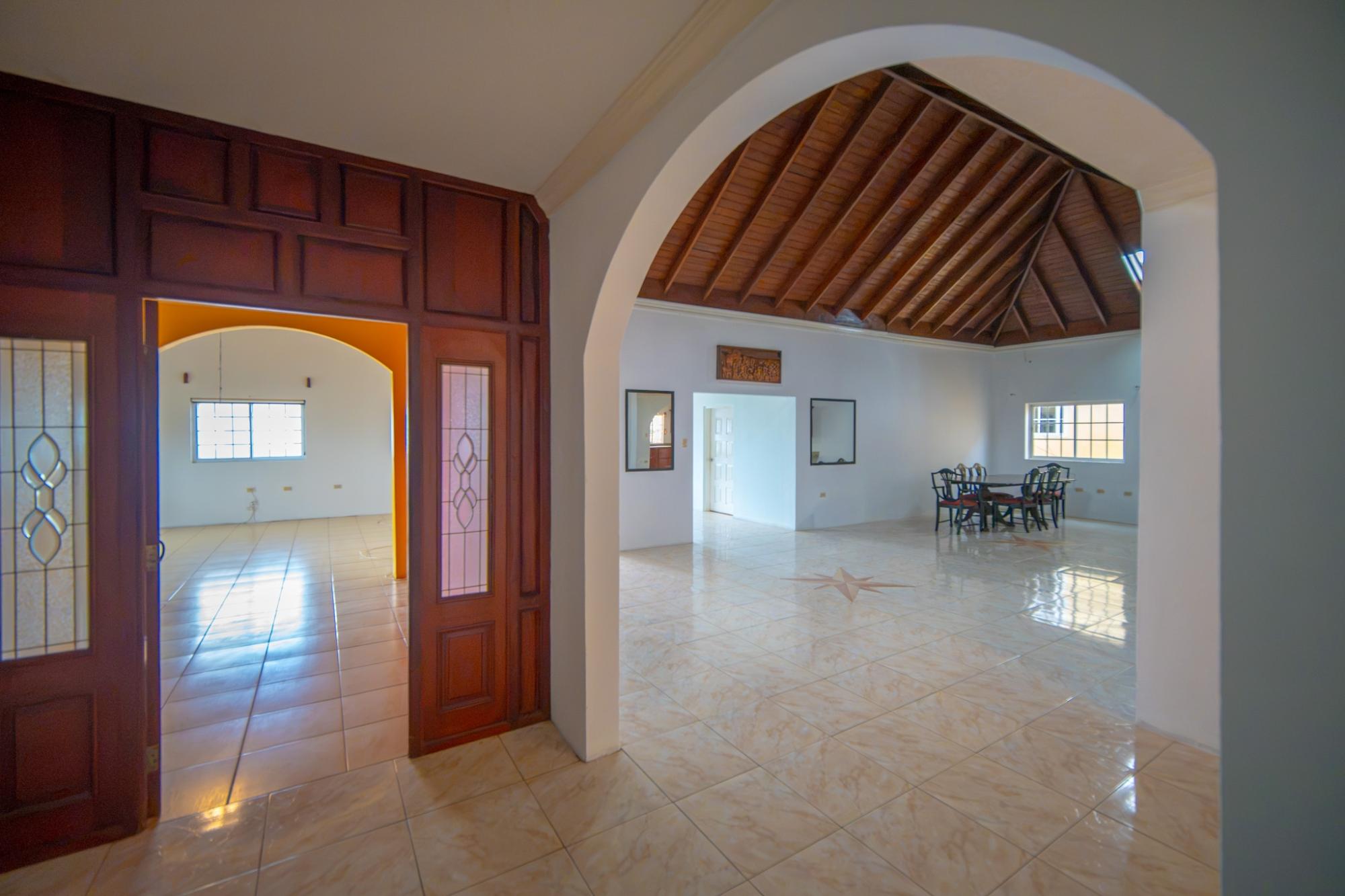 Apartment For Sale: TOPAZ CRESCENT, Red Hills | $64,000,000 photo 6
