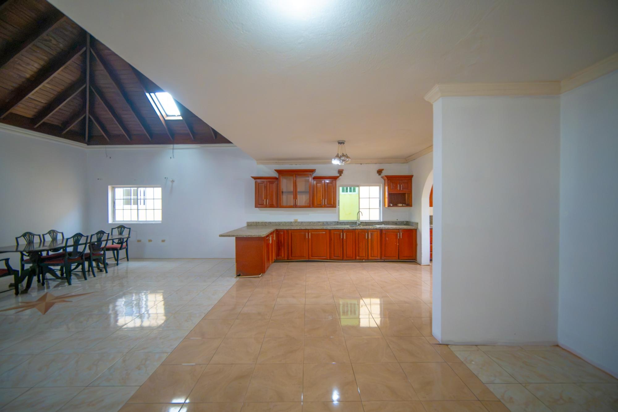 Apartment For Sale: TOPAZ CRESCENT, Red Hills | $64,000,000 photo 10