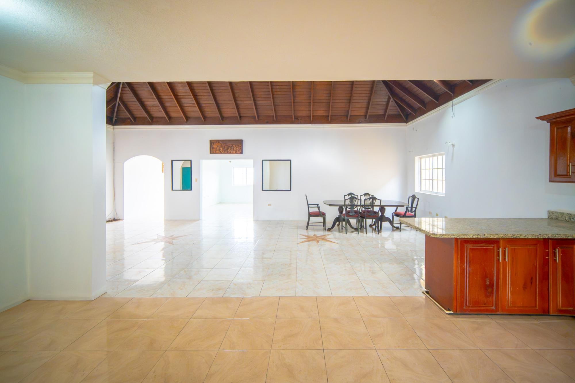 Apartment For Sale: TOPAZ CRESCENT, Red Hills | $64,000,000 photo 14