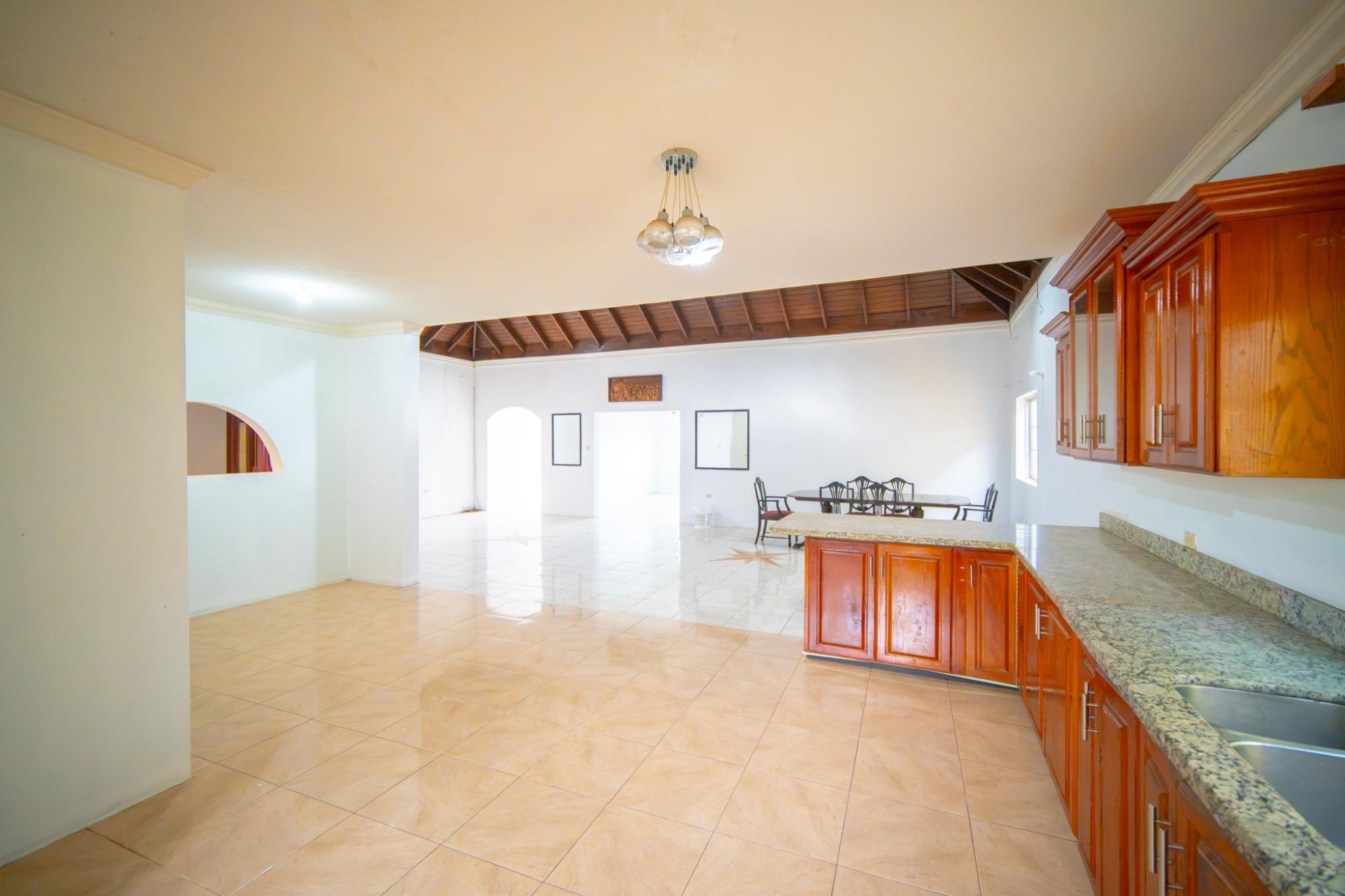 Apartment For Sale: TOPAZ CRESCENT, Red Hills | $64,000,000 photo 15