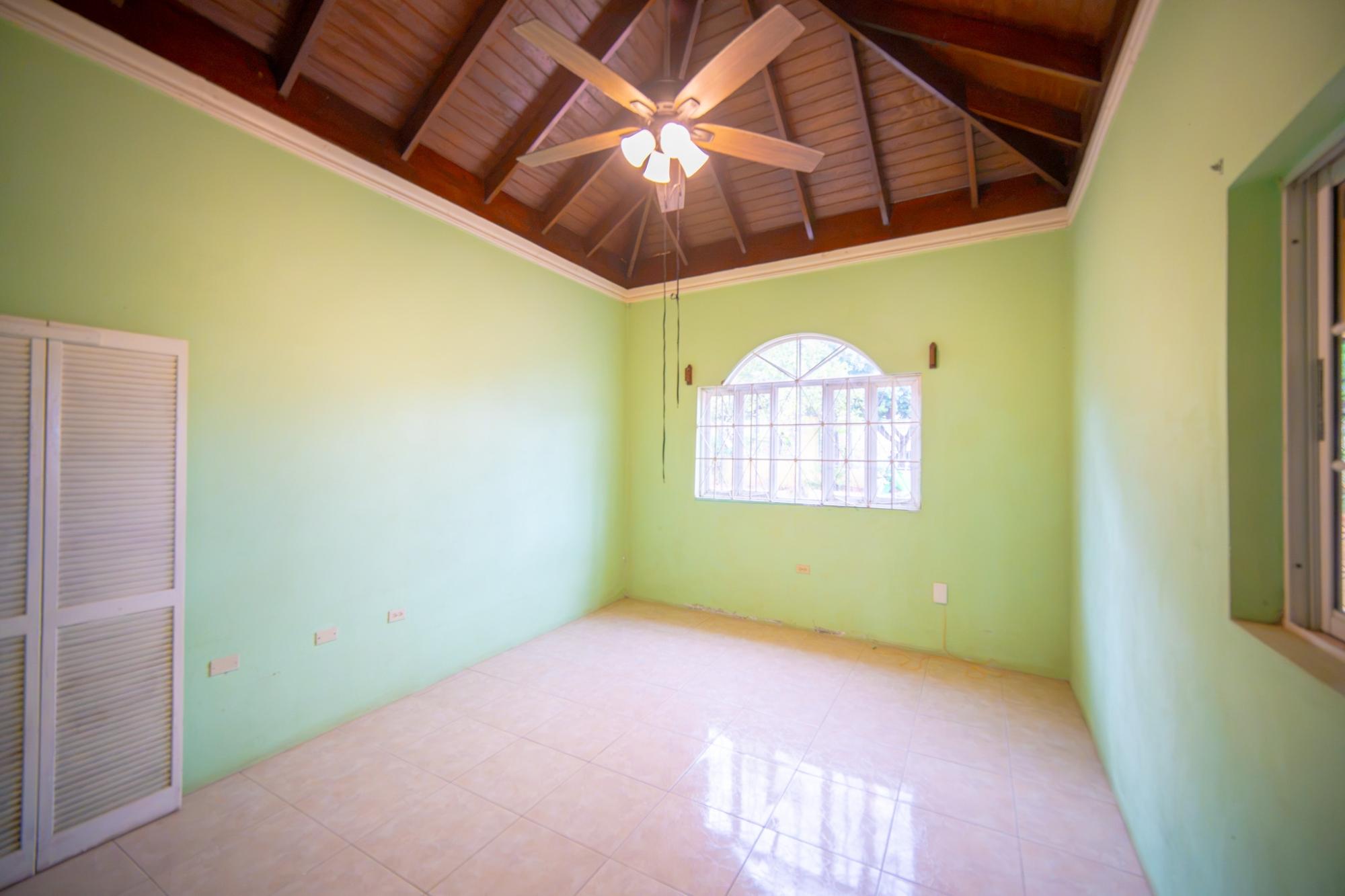 Apartment For Sale: TOPAZ CRESCENT, Red Hills | $64,000,000 photo 17
