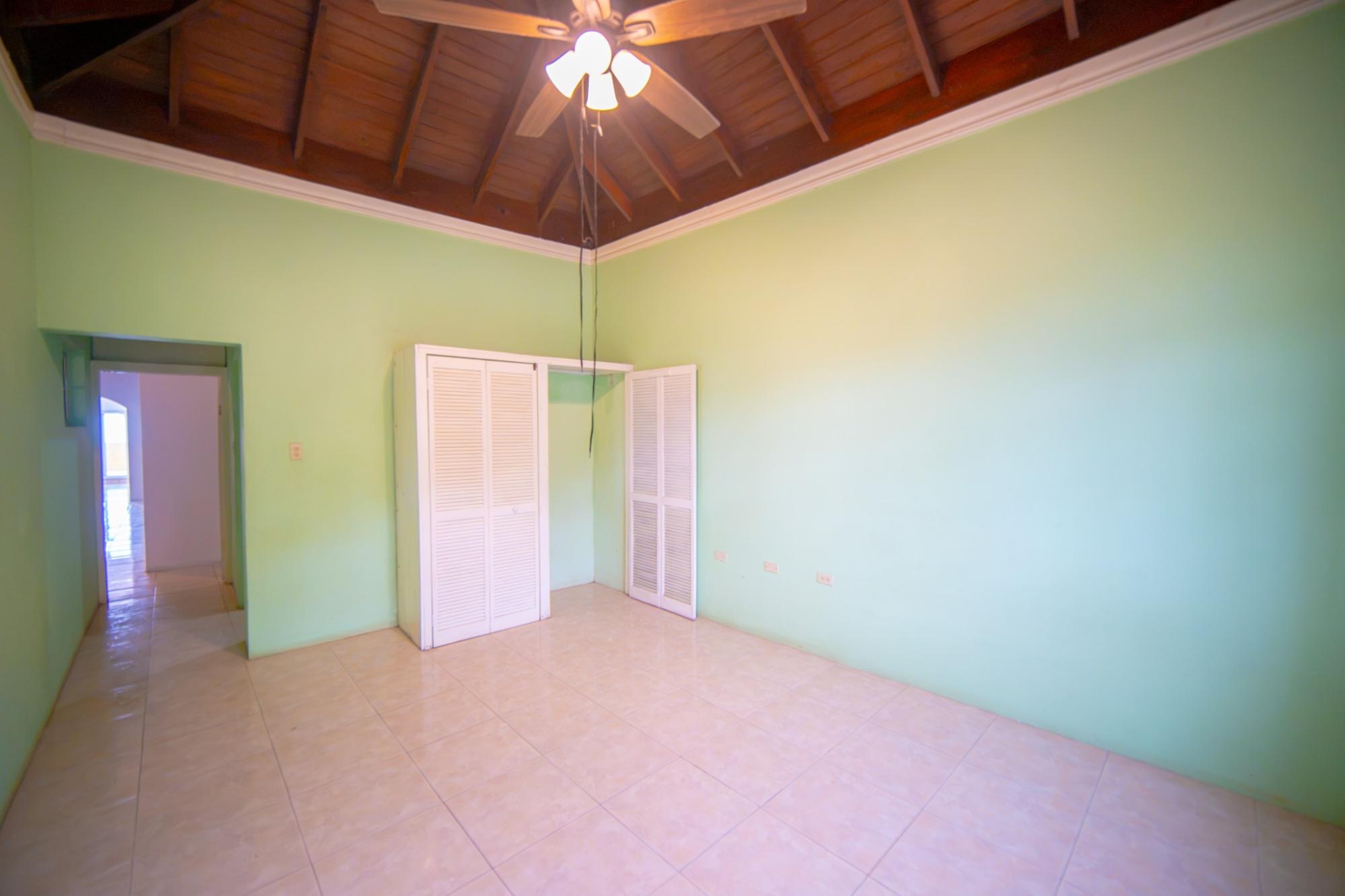 Apartment For Sale: TOPAZ CRESCENT, Red Hills | $64,000,000 photo 18