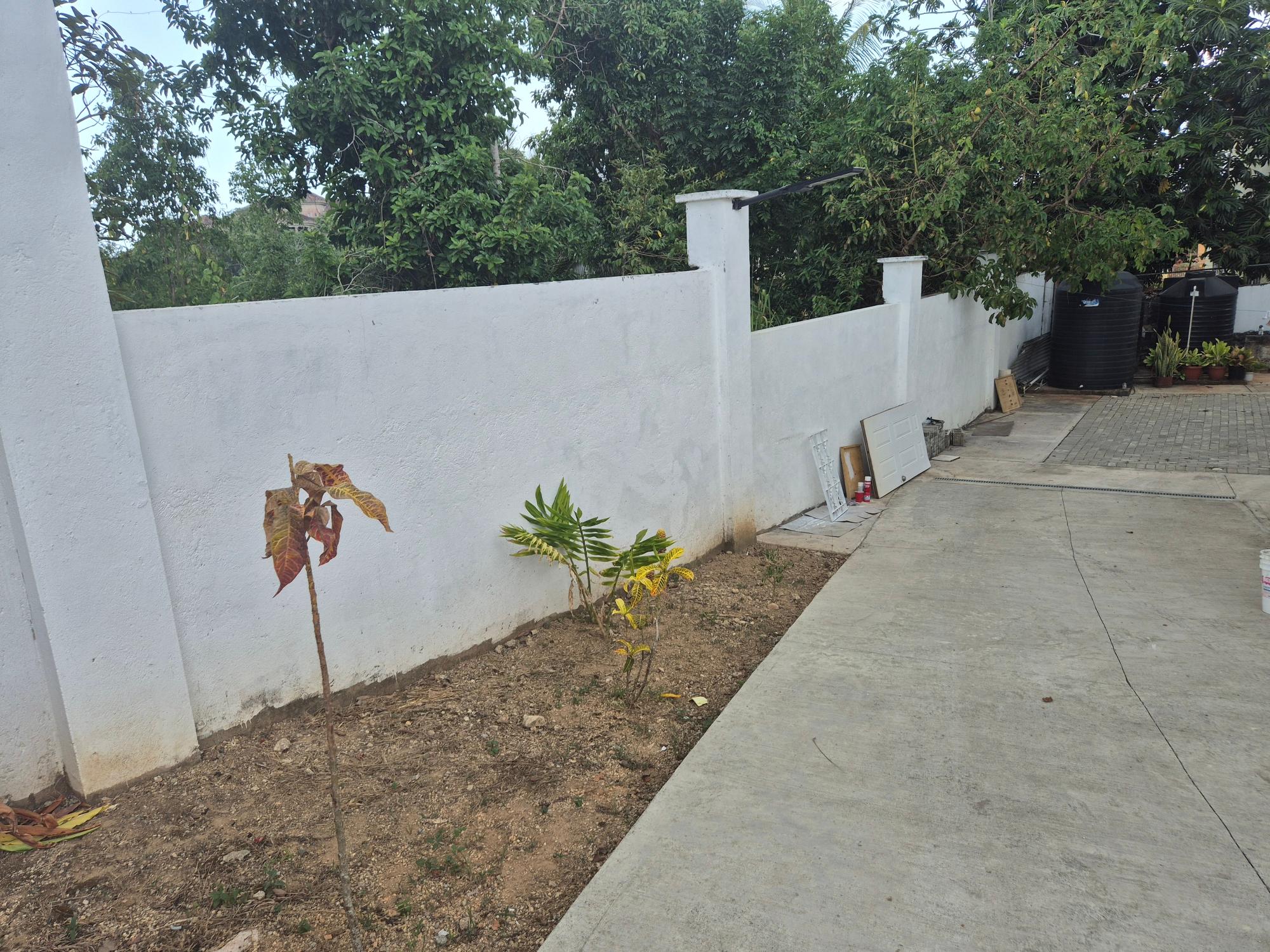 Apartment For Rent: SERPENS WAY, SMOKEY VALE, Kingston 19 | $145,000 photo 2