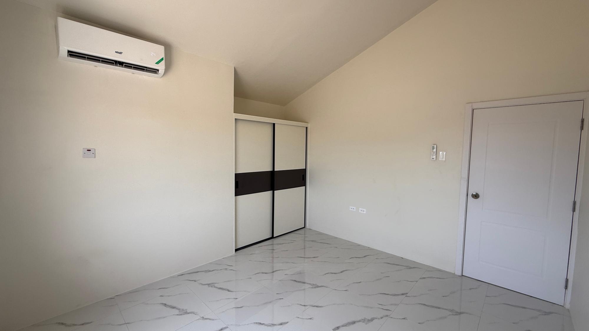 House For Rent: PHOENIX PARK VILLAGE 2 PH, Phoenix Park | $140,000 photo 24