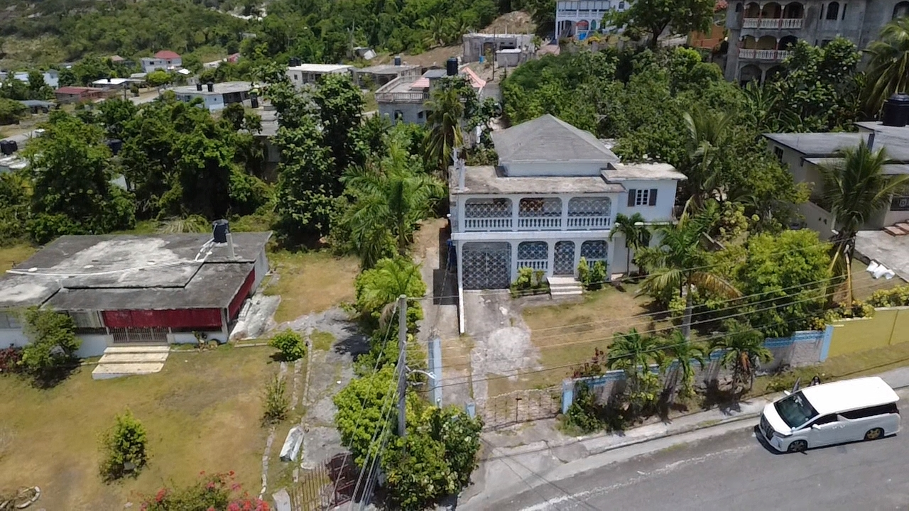 House For Sale: IRWIN, Montego Bay | $40,000,000 photo 2