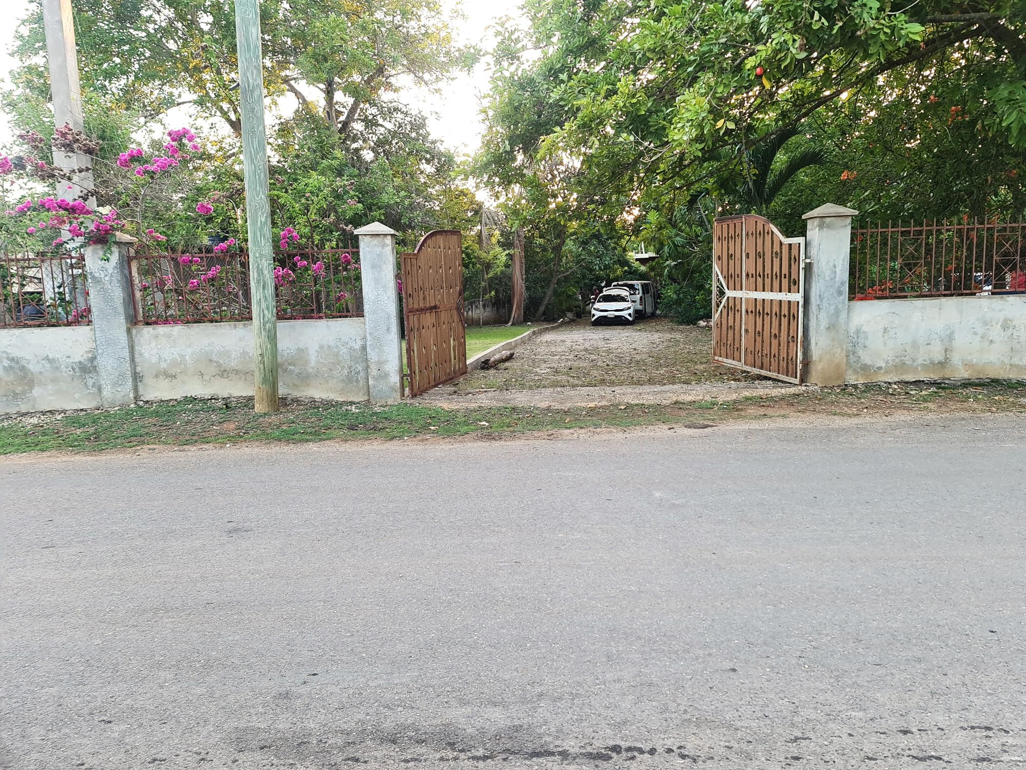 House For Sale: BROUGHTON LITTLE LONDON, Little London | $188,000 photo 14
